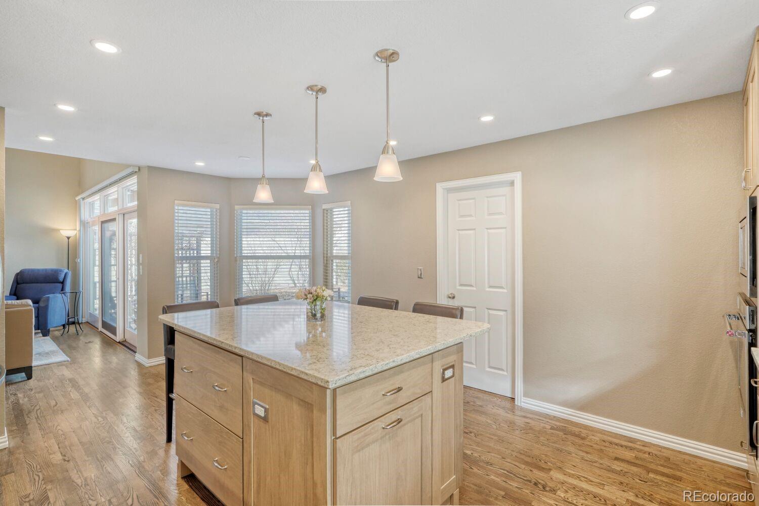 MLS Image #11 for 1011 s valentia street,denver, Colorado