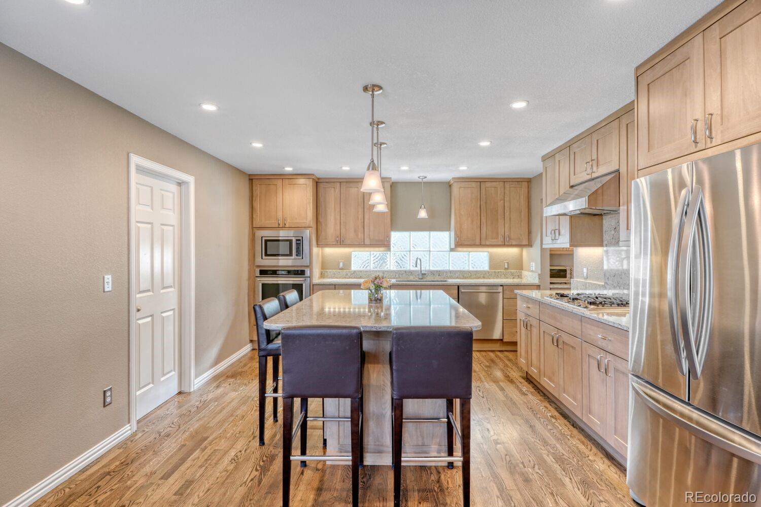 MLS Image #9 for 1011 s valentia street,denver, Colorado