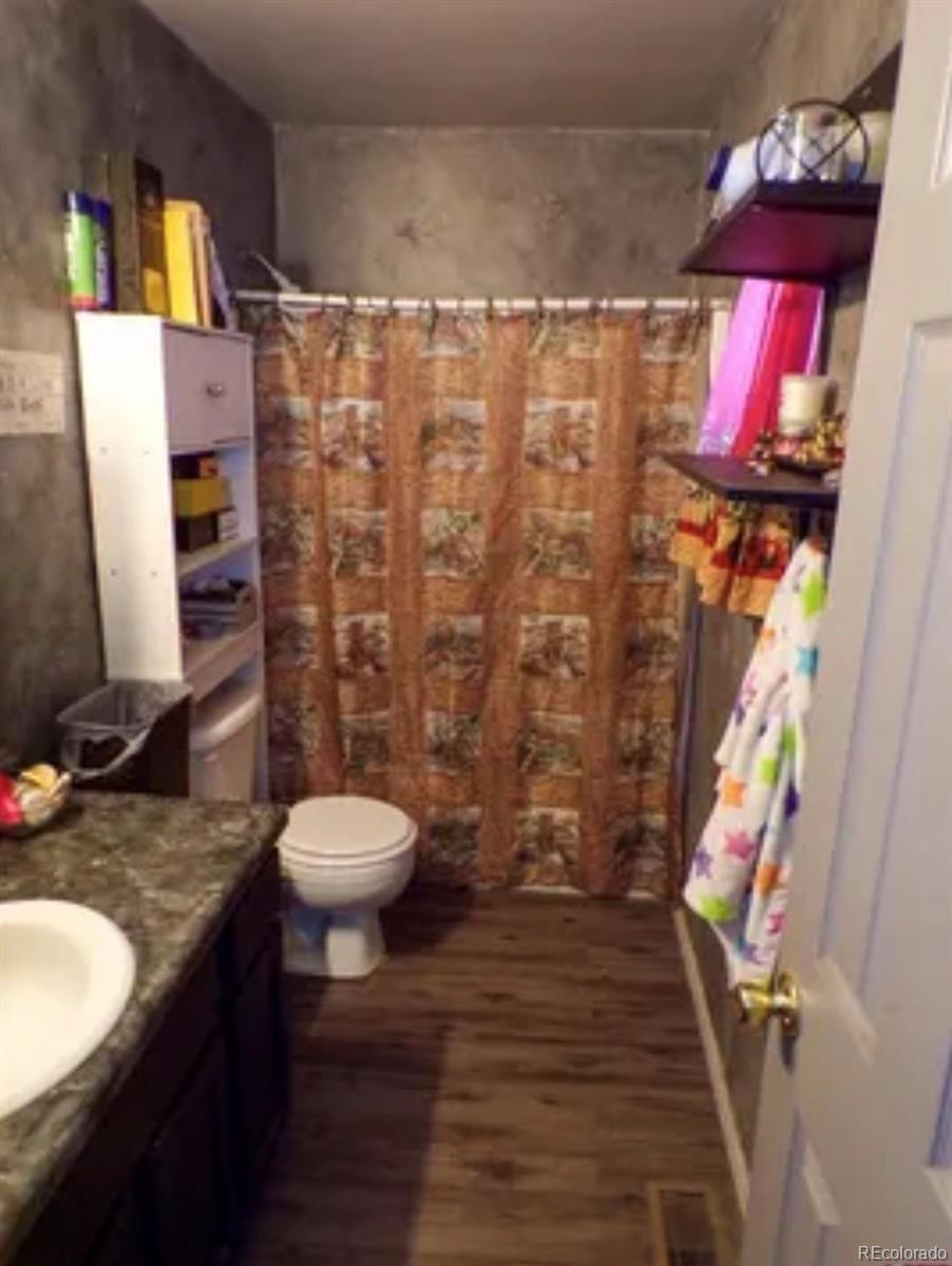 MLS Image #8 for 705  tyndal street,monte vista, Colorado