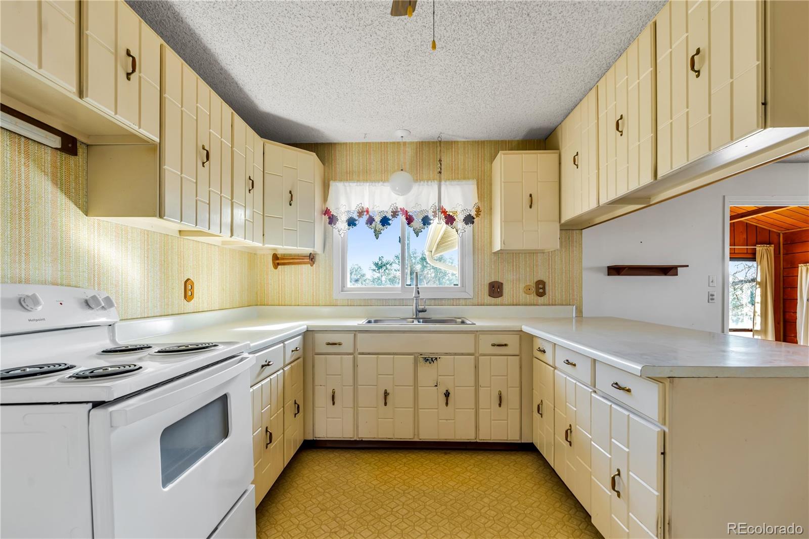 MLS Image #6 for 754  highway 86 ,elizabeth, Colorado