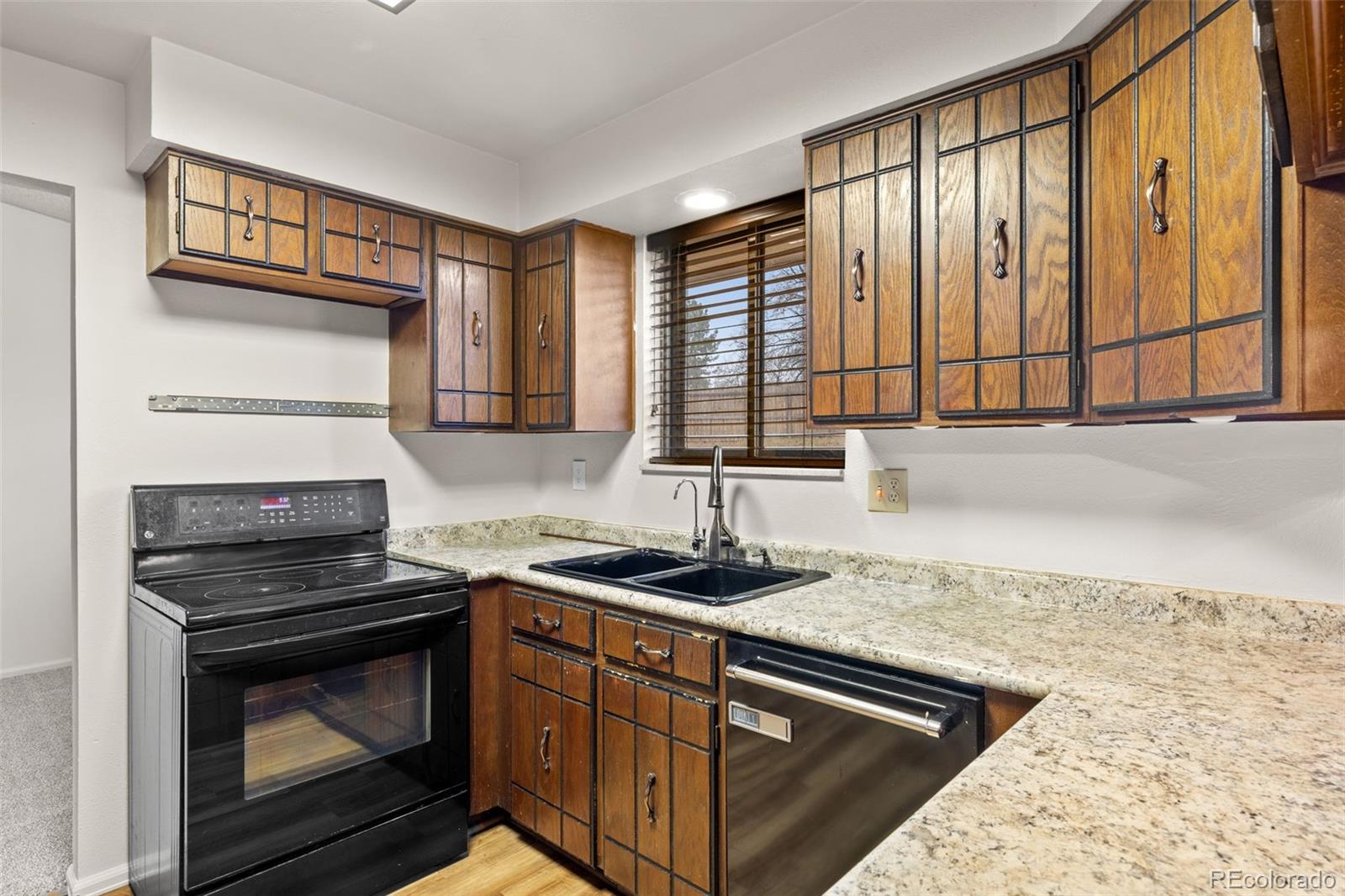 MLS Image #17 for 16872 e girard avenue,aurora, Colorado