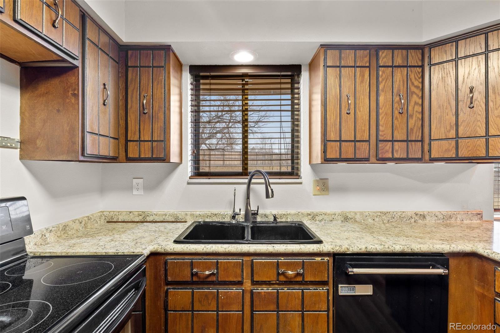 MLS Image #20 for 16872 e girard avenue,aurora, Colorado