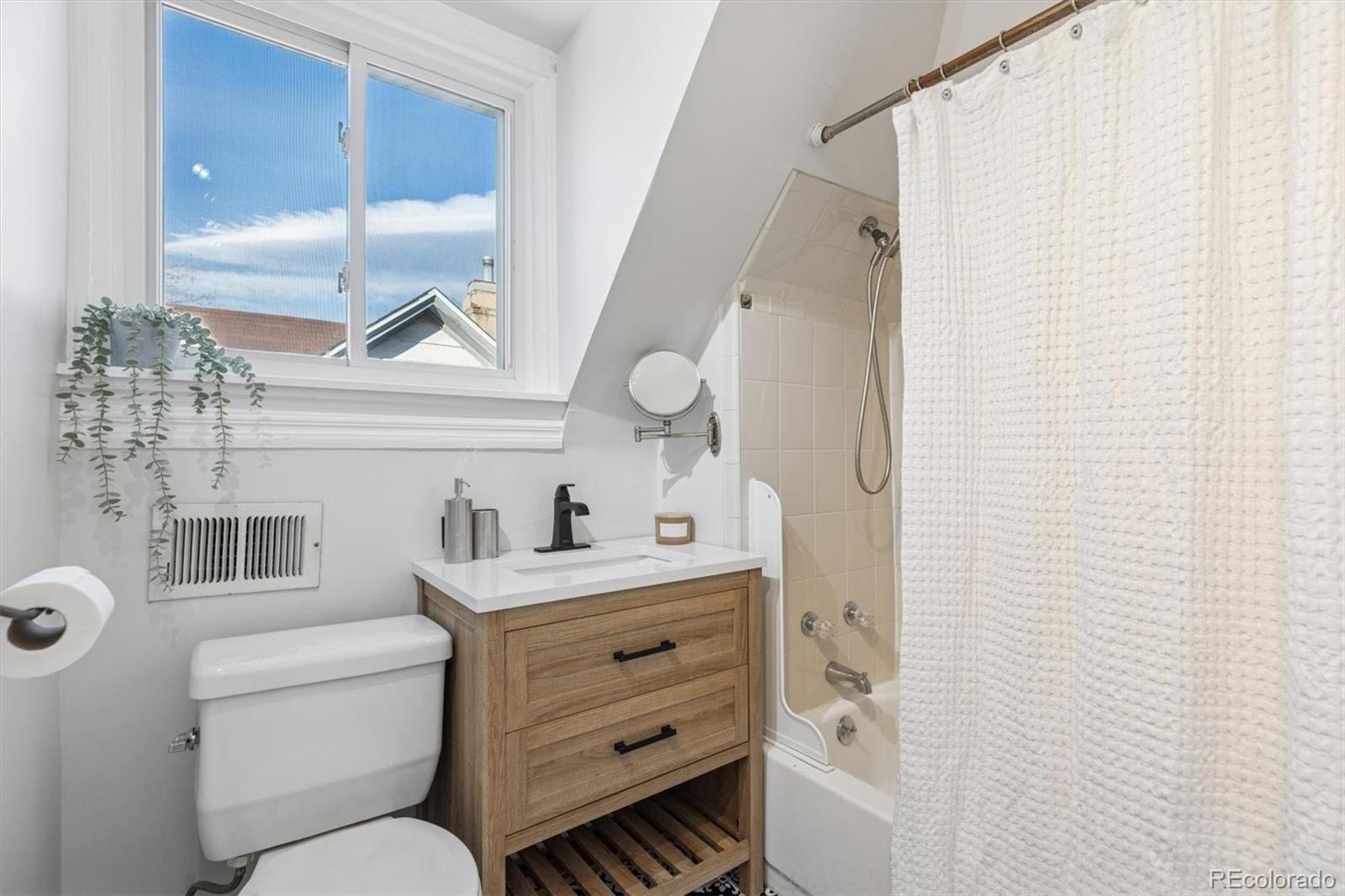 MLS Image #20 for 261  fox street,denver, Colorado
