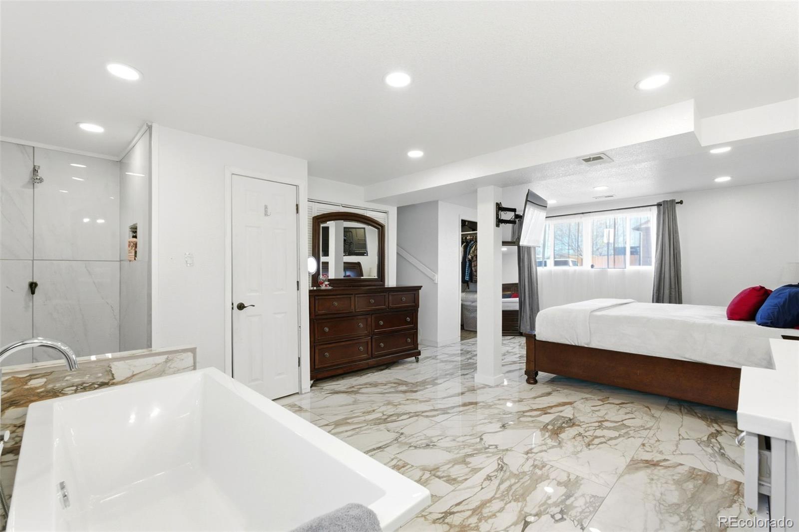 MLS Image #16 for 14470  pensacola drive,denver, Colorado