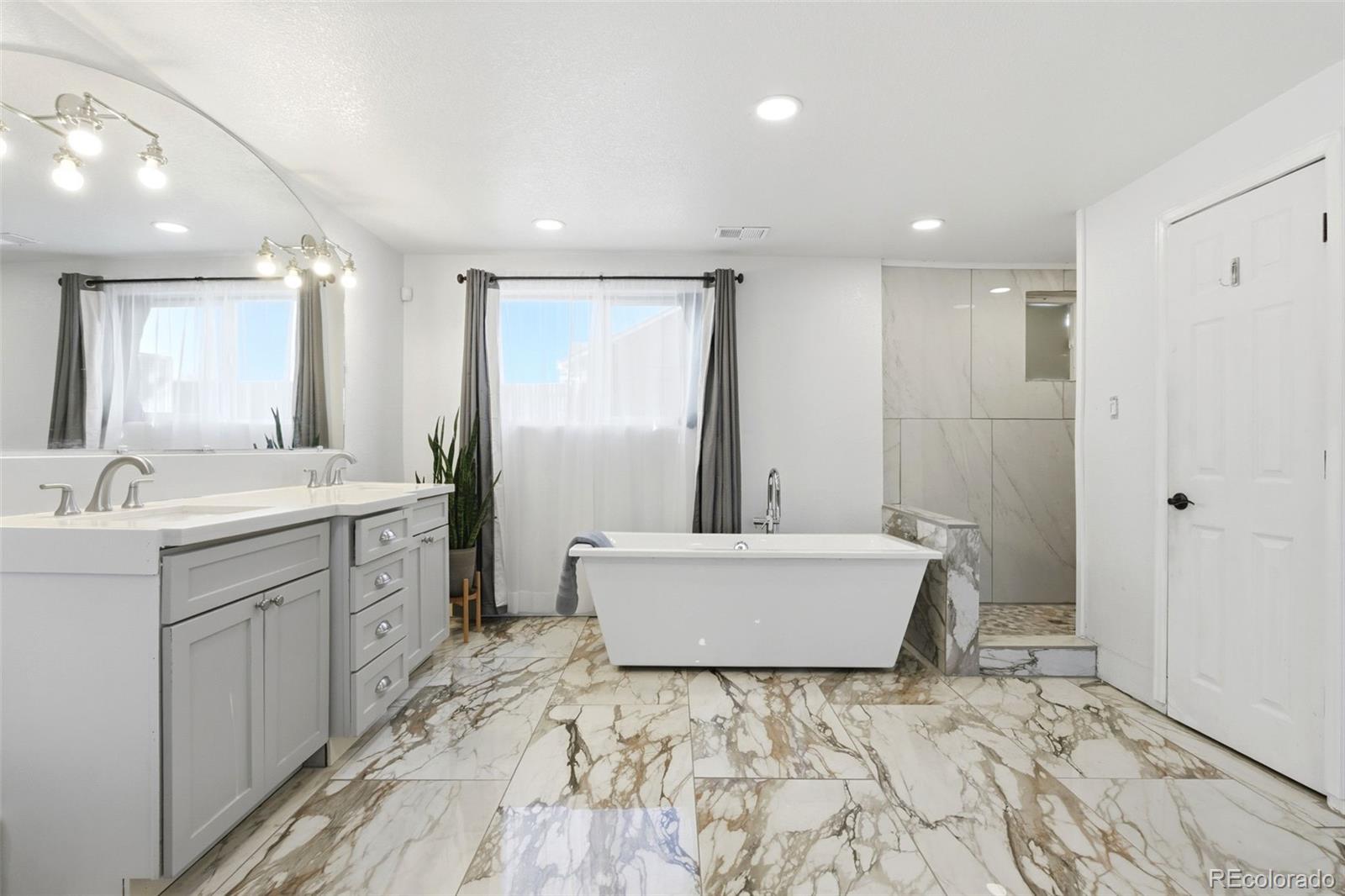 MLS Image #17 for 14470  pensacola drive,denver, Colorado
