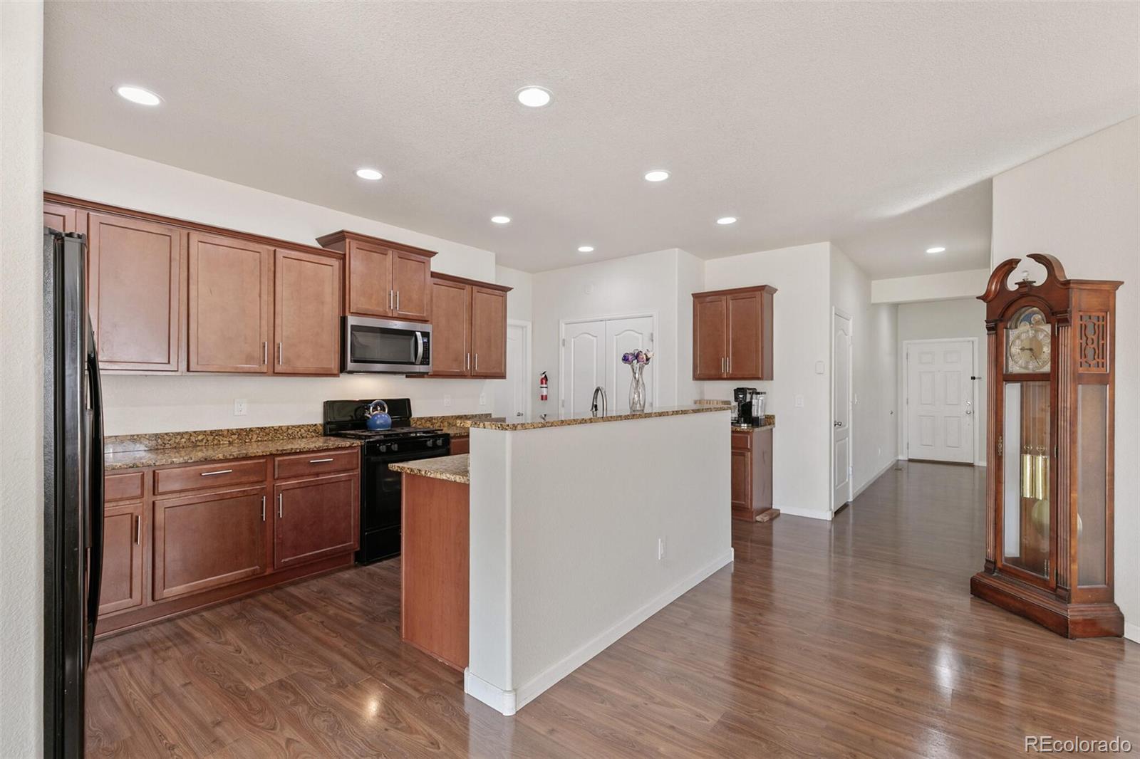 MLS Image #4 for 4608 e 95th avenue,thornton, Colorado
