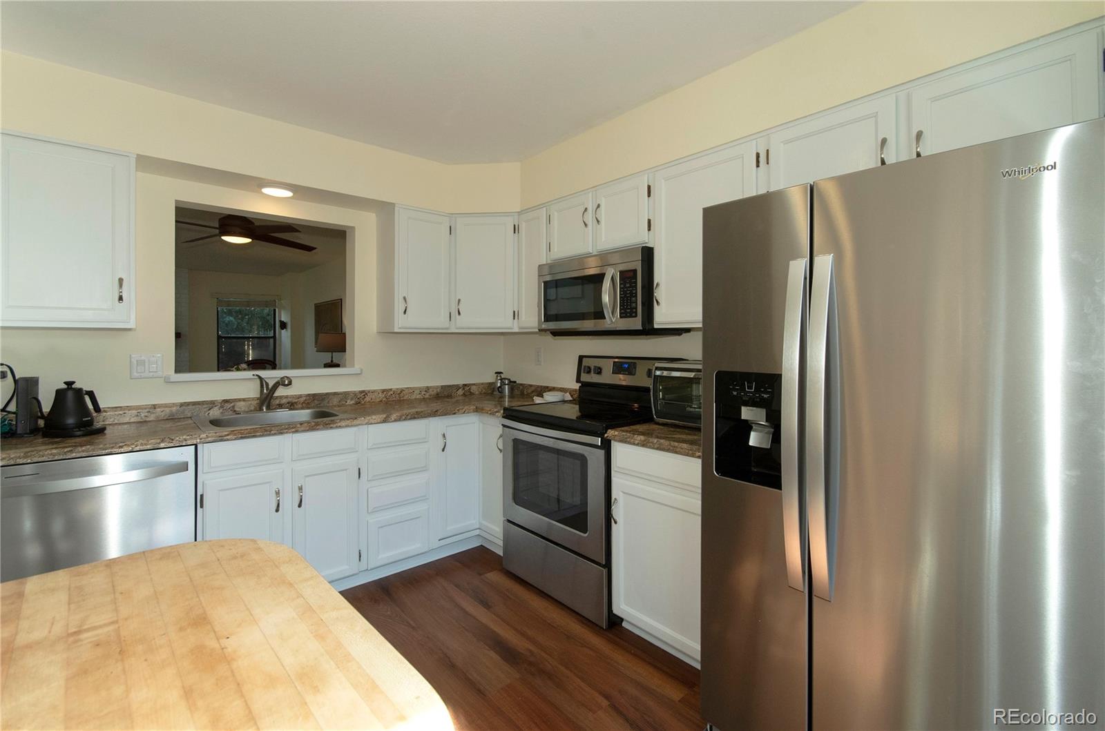 MLS Image #12 for 464 w rockrimmon boulevard h,colorado springs, Colorado
