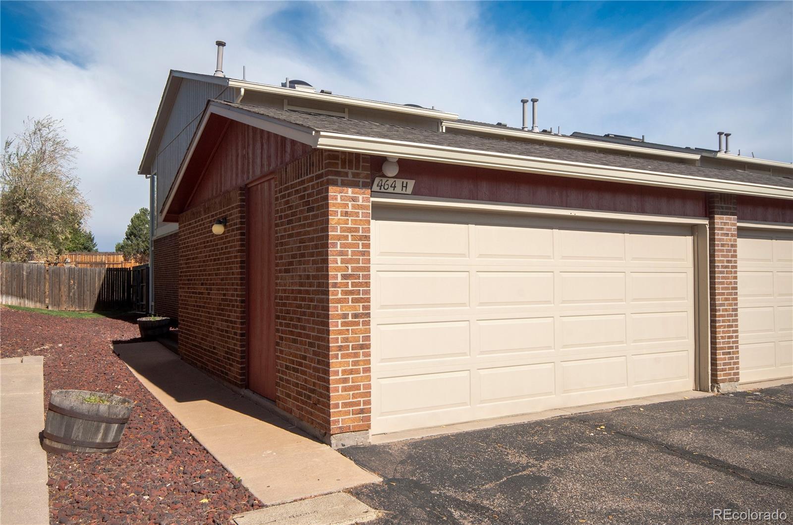 MLS Image #3 for 464 w rockrimmon boulevard h,colorado springs, Colorado