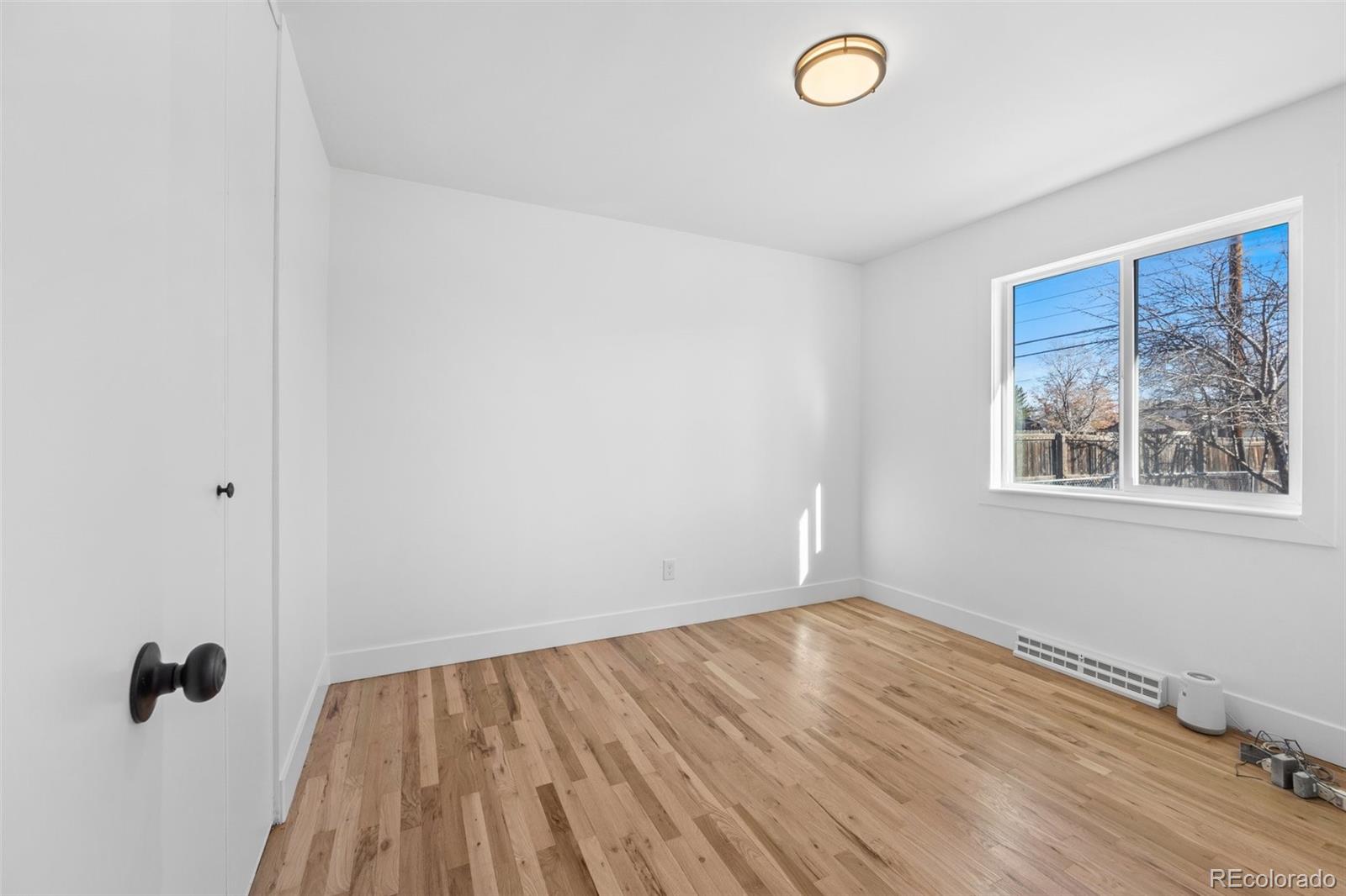 MLS Image #12 for 828 s jasmine street,denver, Colorado