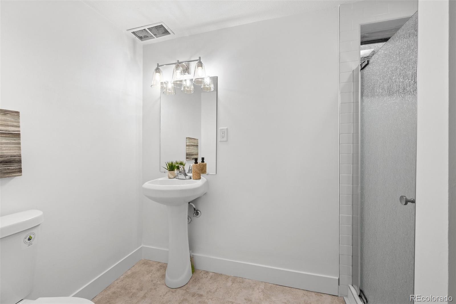 MLS Image #21 for 828 s jasmine street,denver, Colorado