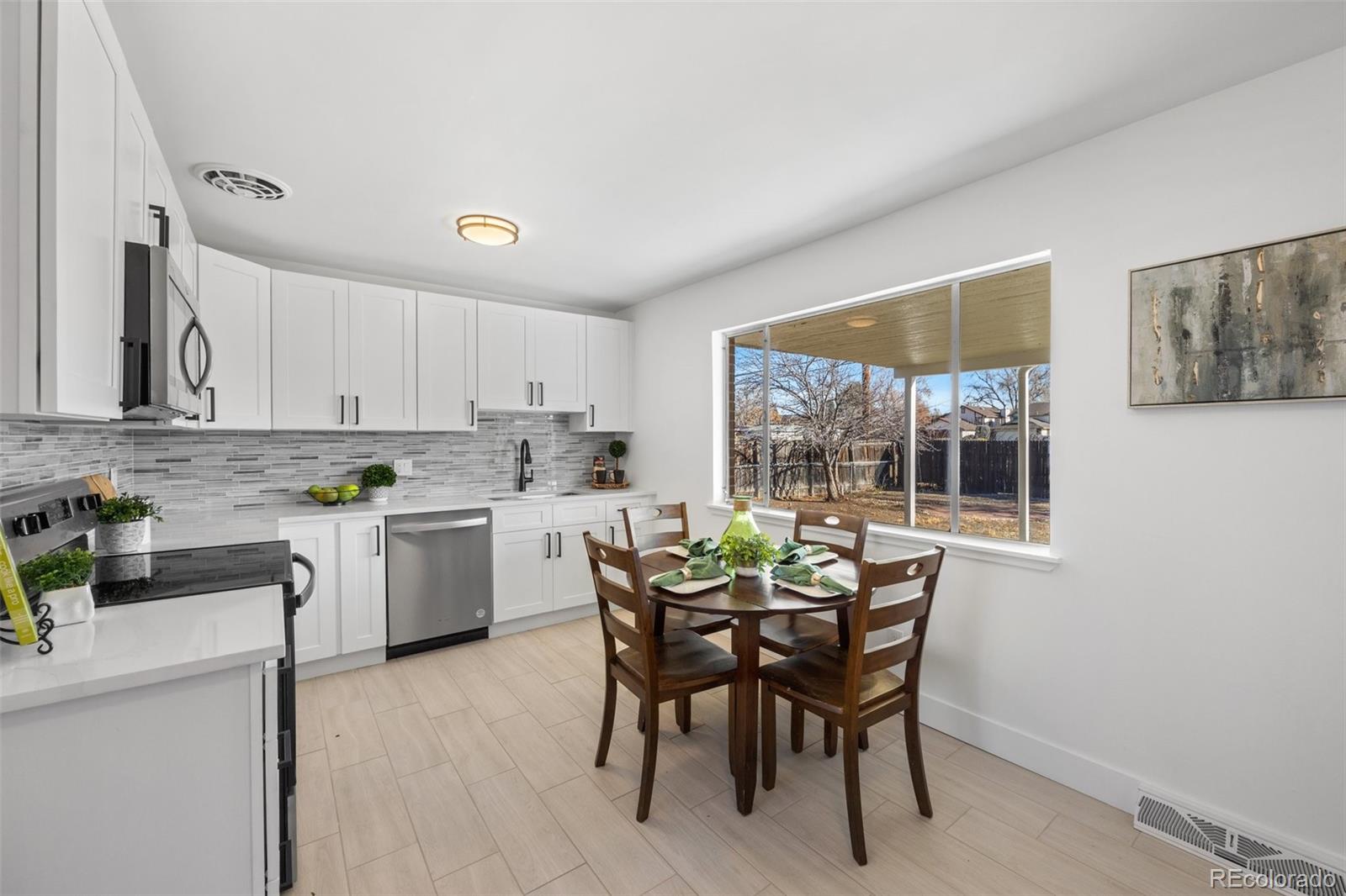MLS Image #5 for 828 s jasmine street,denver, Colorado
