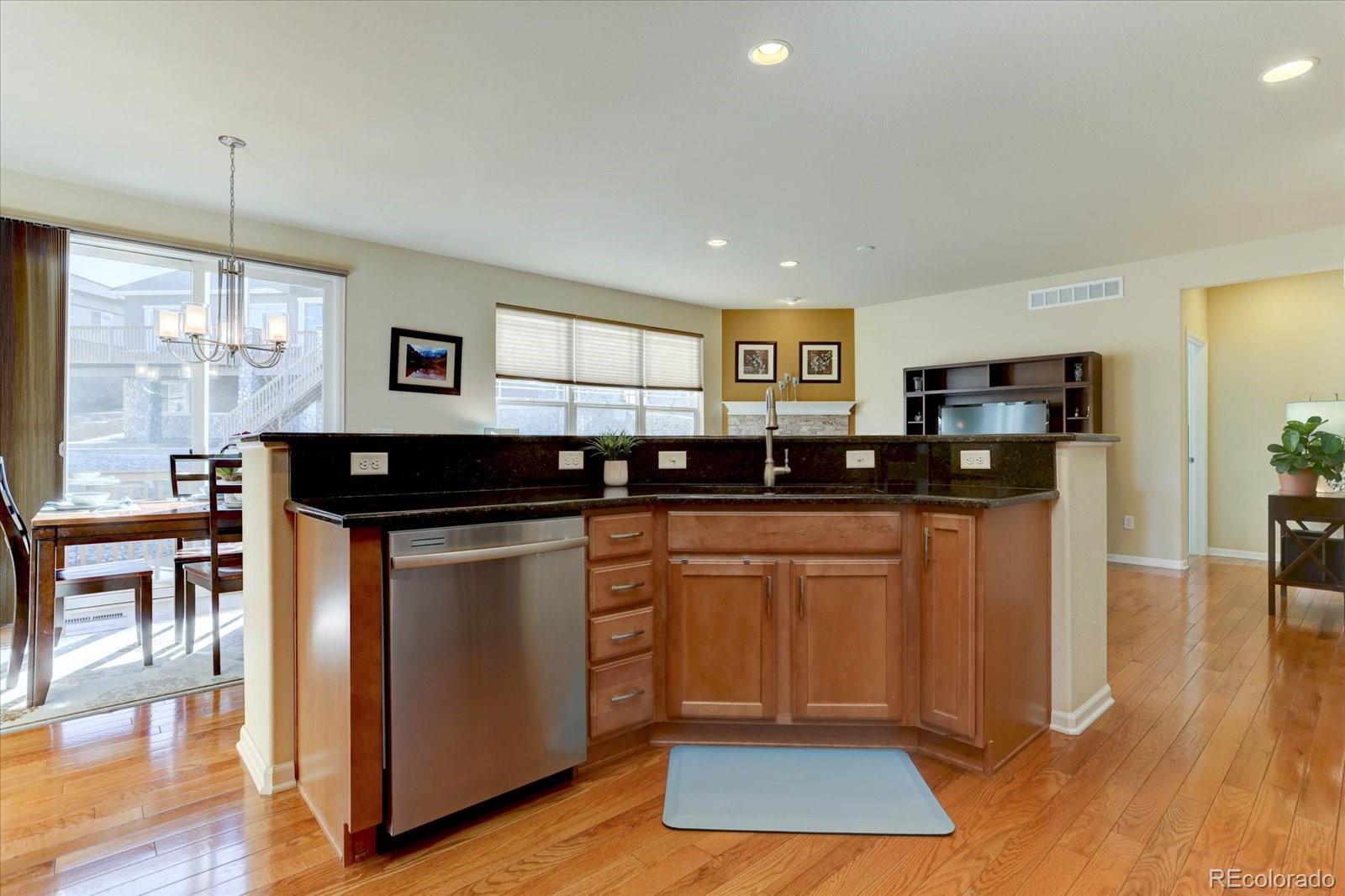 MLS Image #9 for 15932  torreys way,broomfield, Colorado