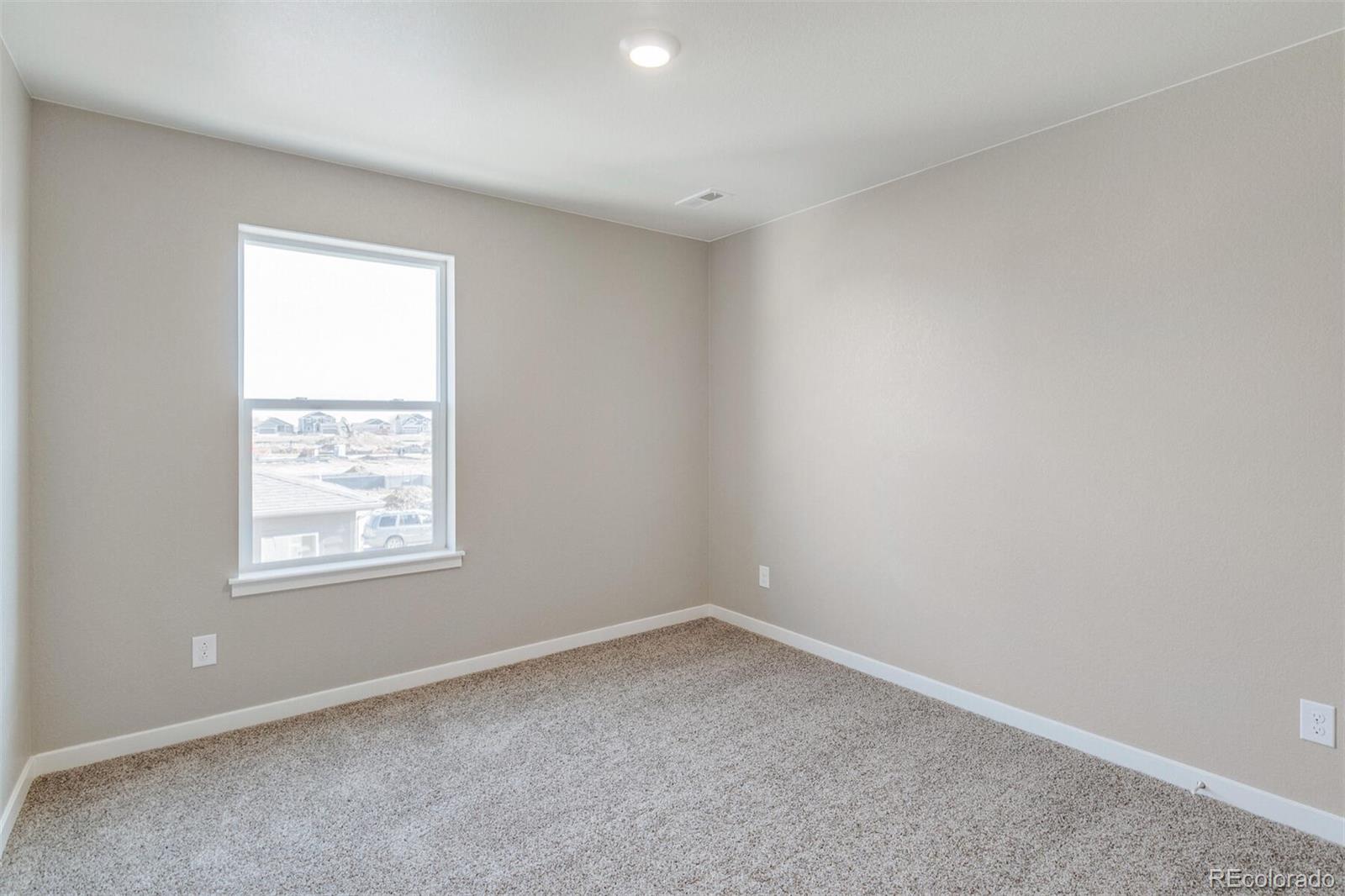 MLS Image #20 for 1557  pinnacle avenue,lochbuie, Colorado