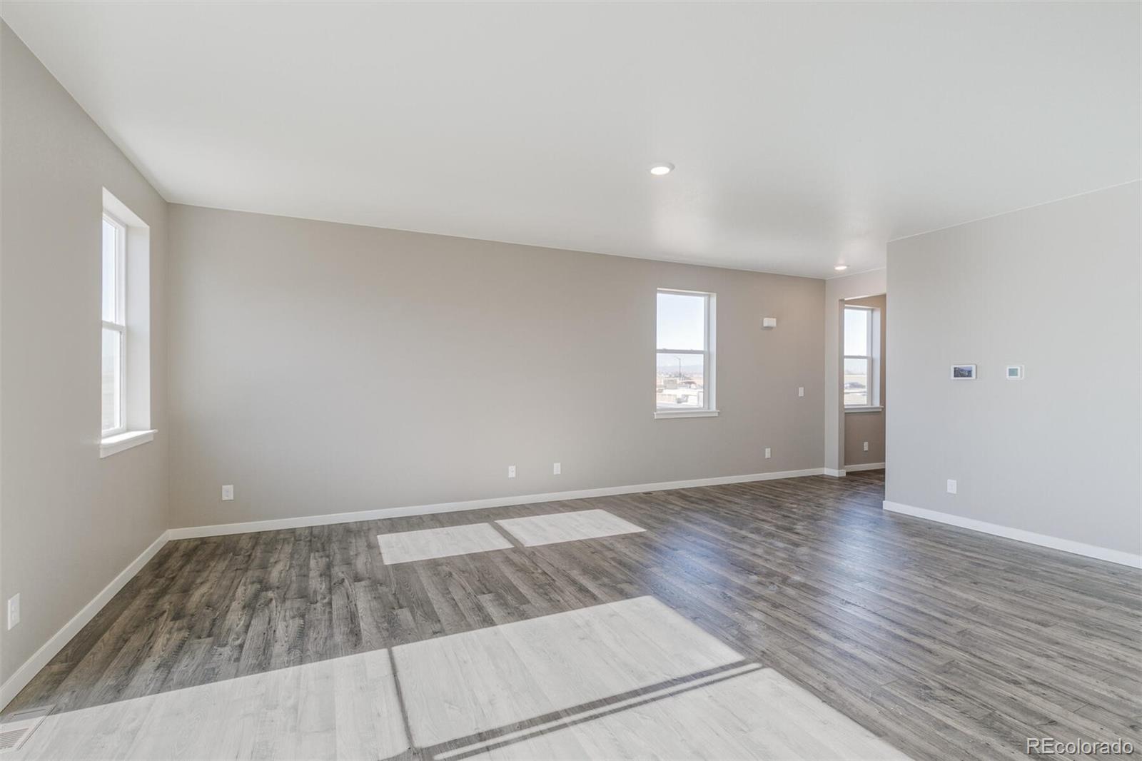 MLS Image #4 for 1557  pinnacle avenue,lochbuie, Colorado