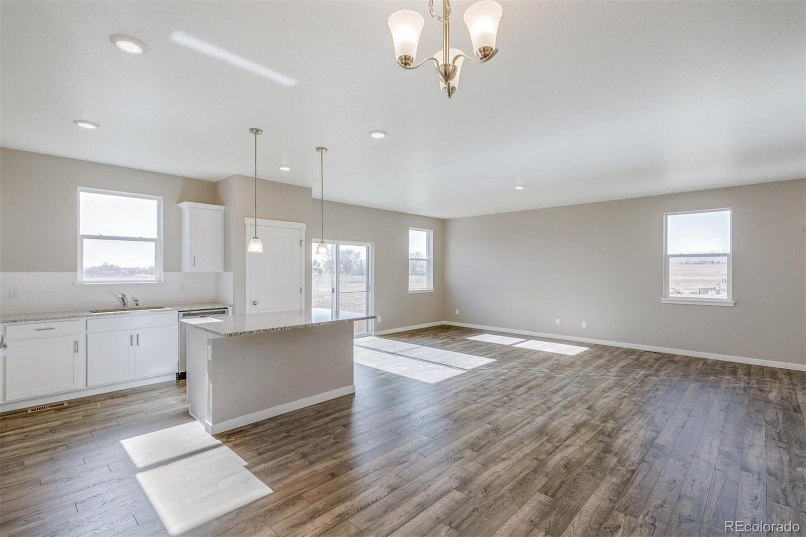 MLS Image #5 for 1557  pinnacle avenue,lochbuie, Colorado