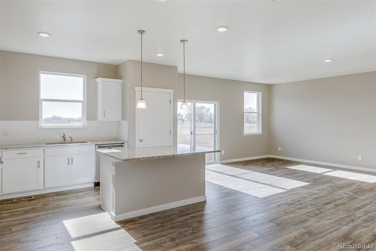 MLS Image #8 for 1557  pinnacle avenue,lochbuie, Colorado