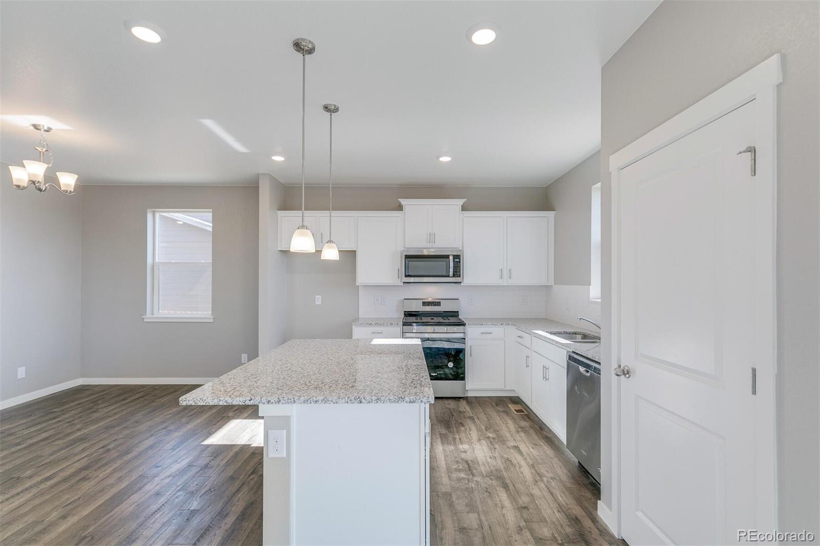 MLS Image #9 for 1557  pinnacle avenue,lochbuie, Colorado