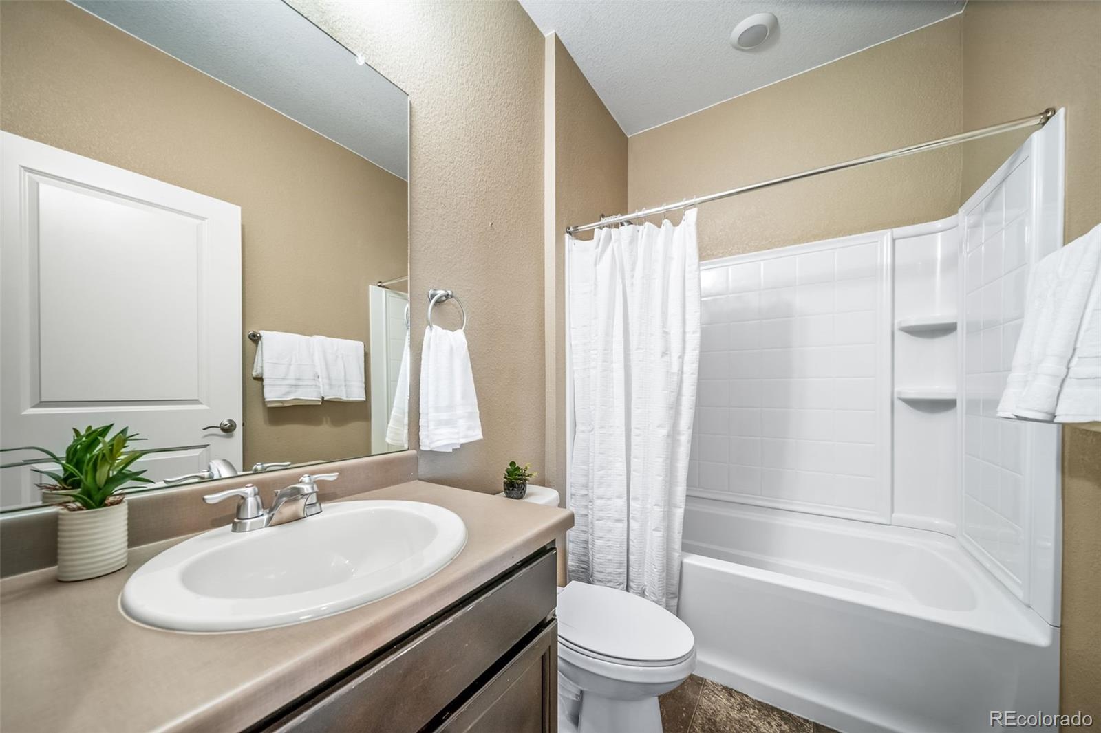 MLS Image #19 for 1 s quantock street,aurora, Colorado