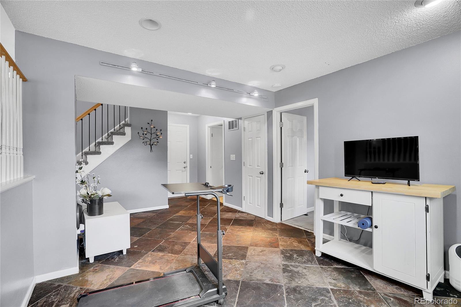 MLS Image #12 for 6813 s everett street,littleton, Colorado