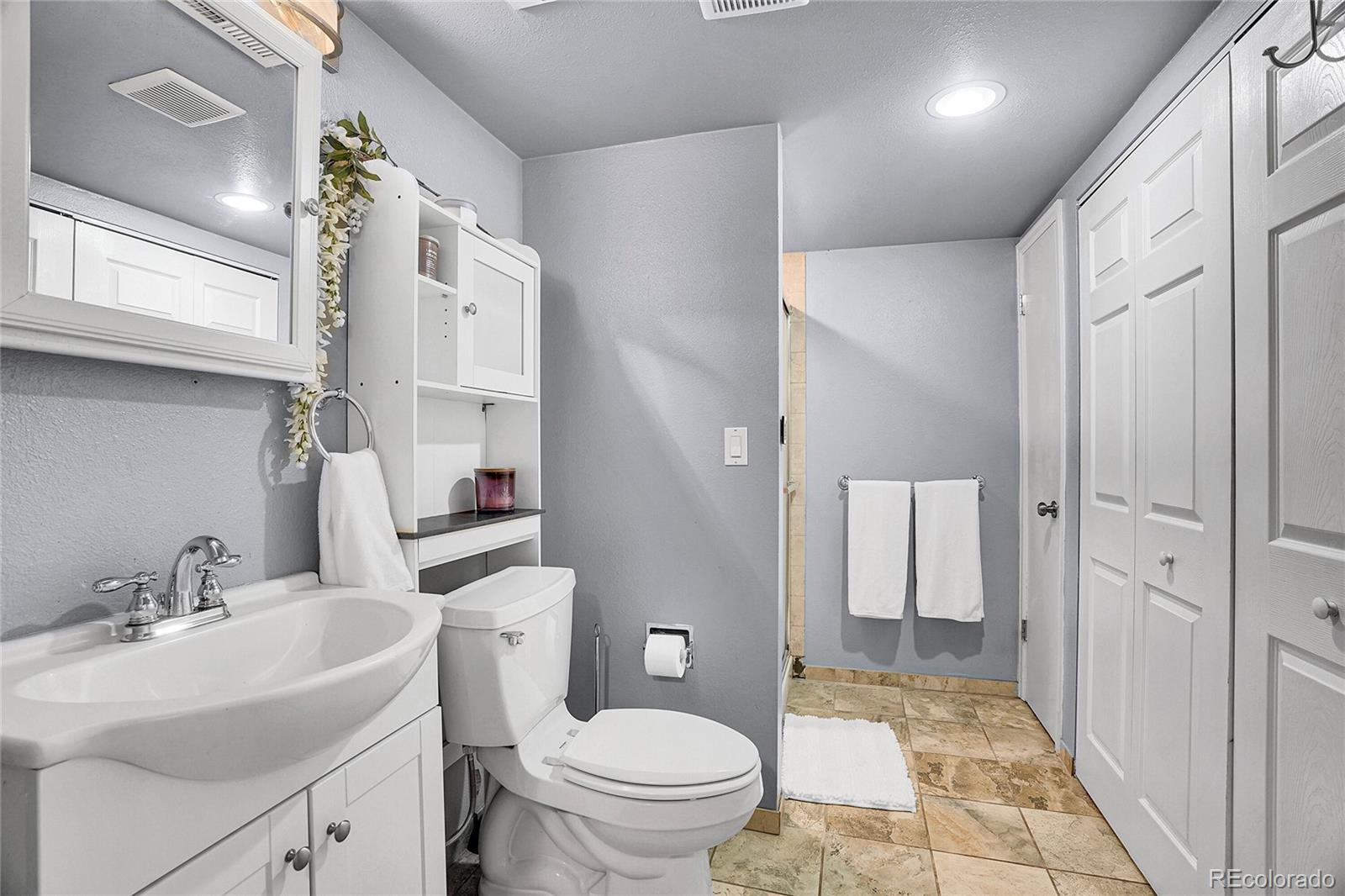 MLS Image #14 for 6813 s everett street,littleton, Colorado