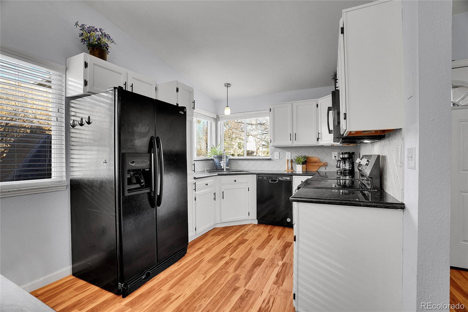 MLS Image #3 for 6813 s everett street,littleton, Colorado