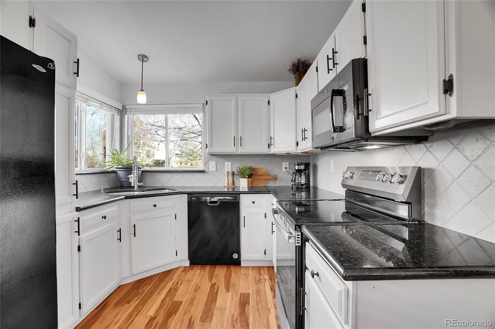 MLS Image #4 for 6813 s everett street,littleton, Colorado