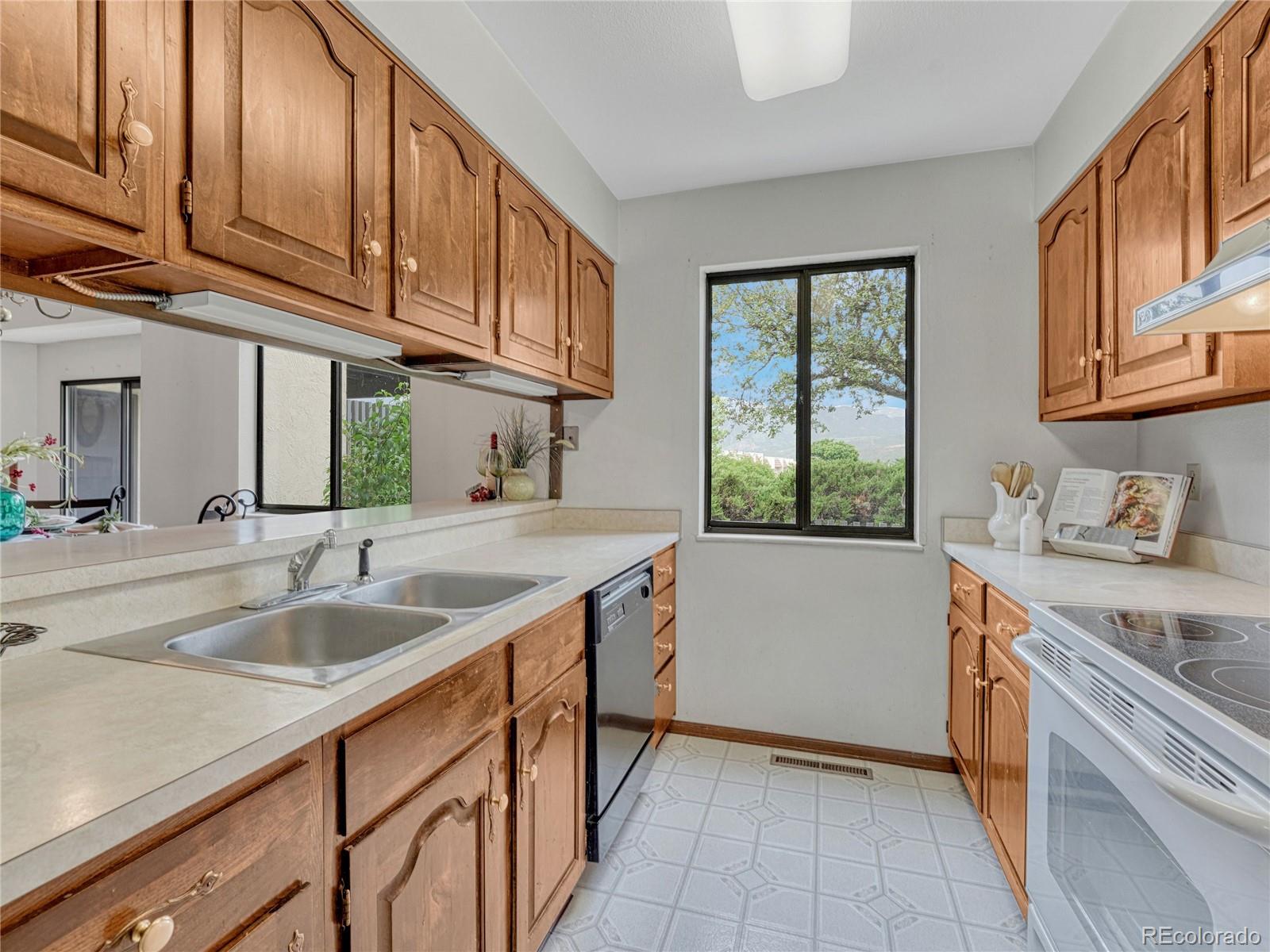 MLS Image #4 for 1146  fontmore road a,colorado springs, Colorado