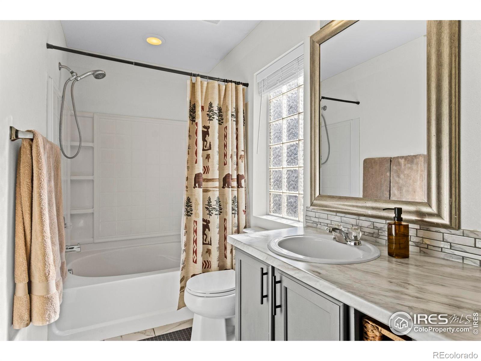 MLS Image #19 for 3919  arrowwood lane,johnstown, Colorado