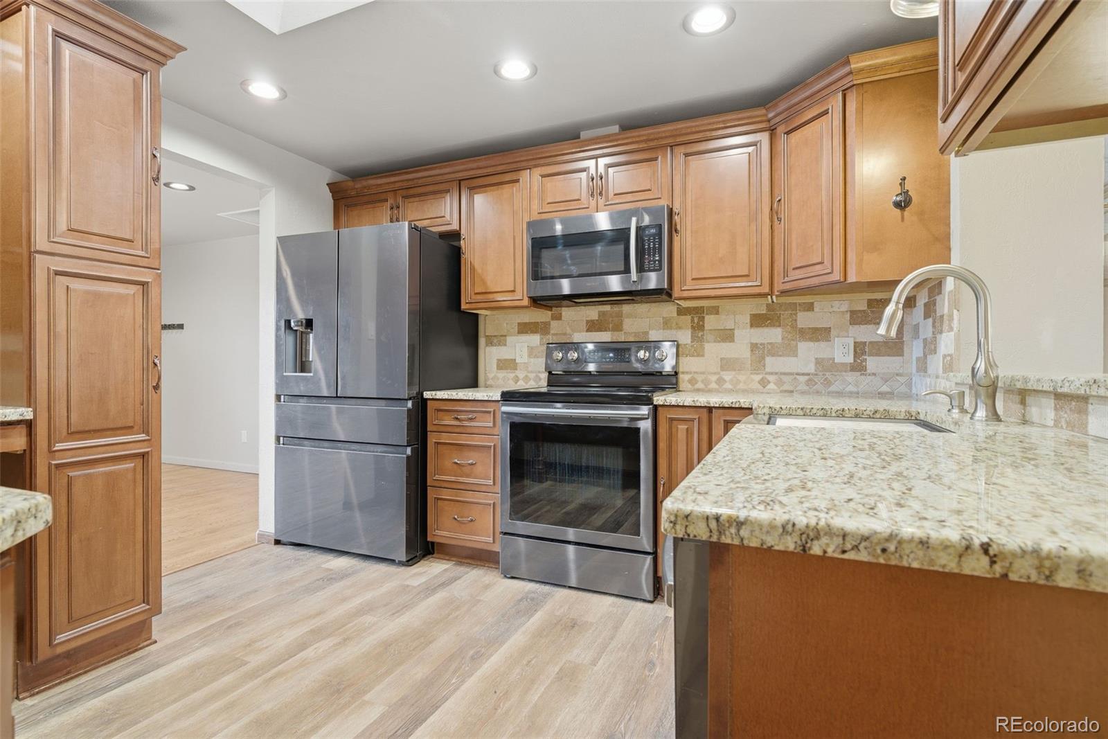 MLS Image #6 for 8123 w iowa avenue,lakewood, Colorado
