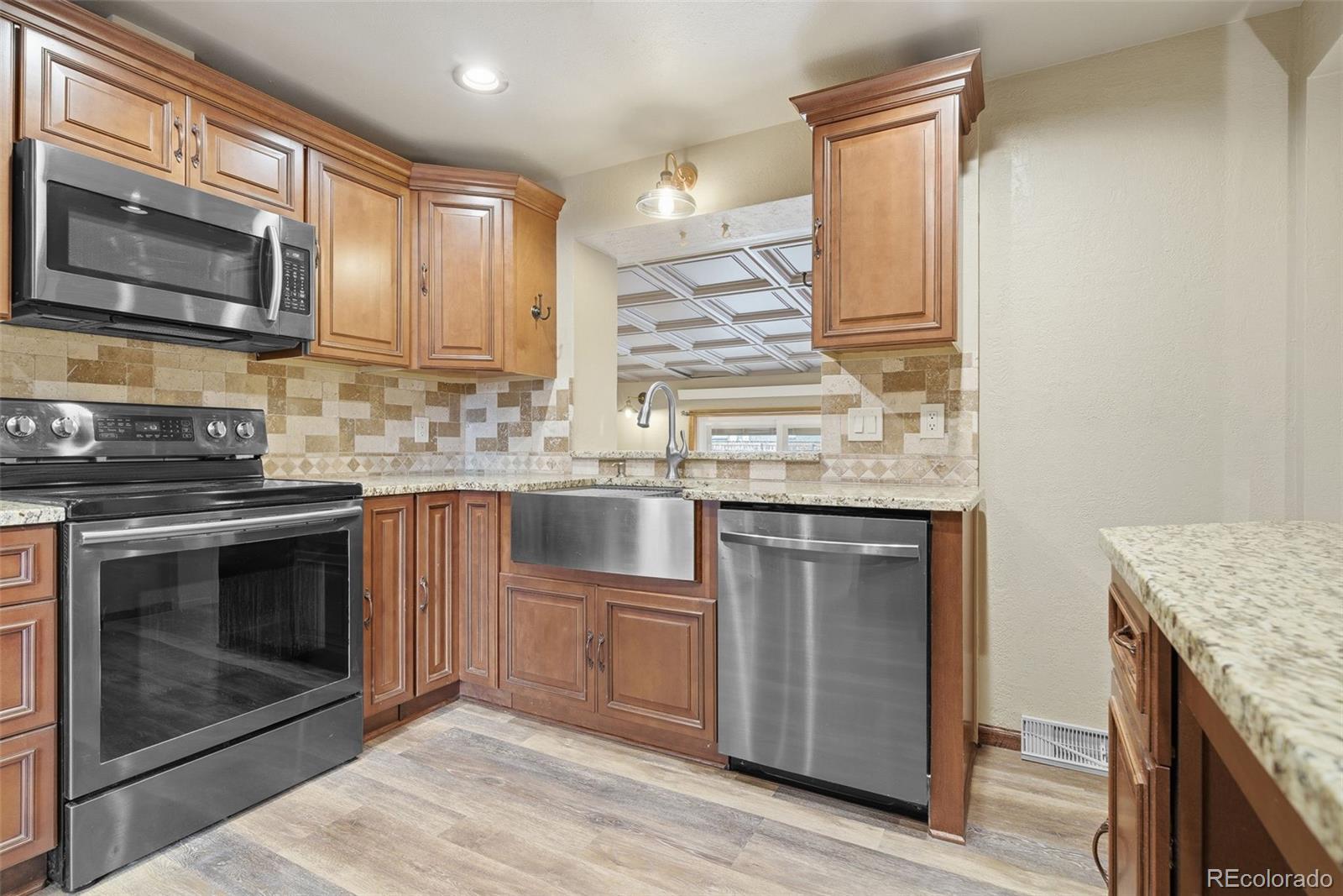 MLS Image #7 for 8123 w iowa avenue,lakewood, Colorado