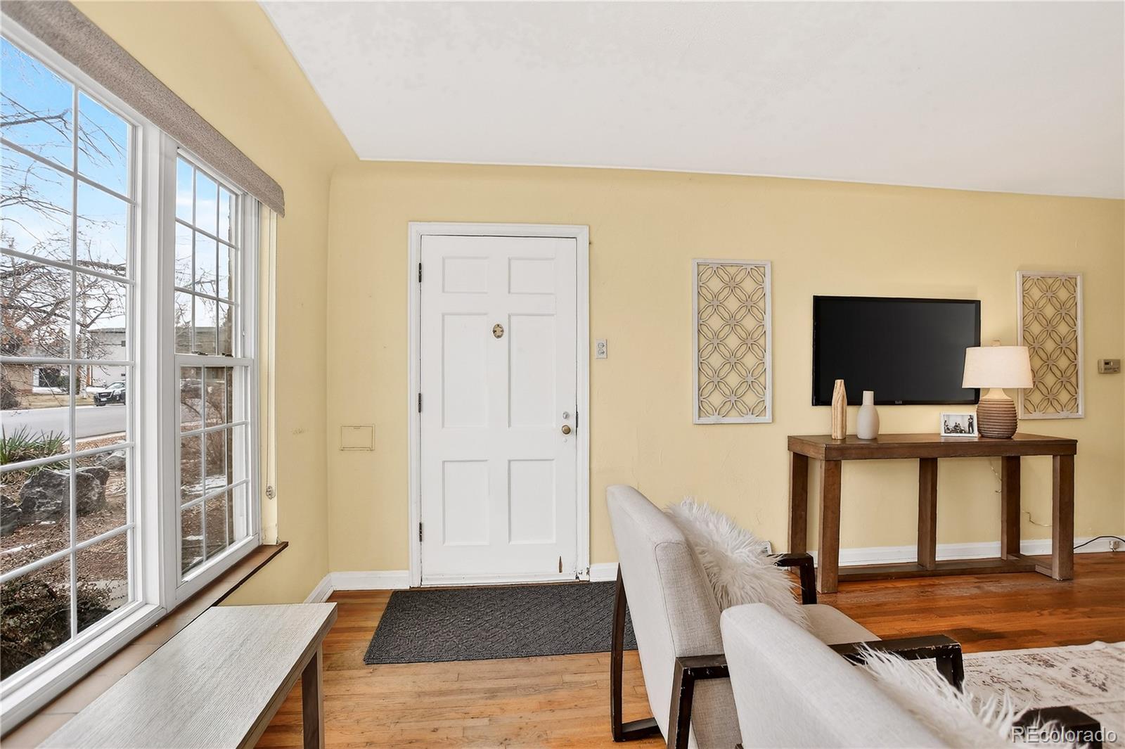 MLS Image #4 for 825  jasmine street,denver, Colorado