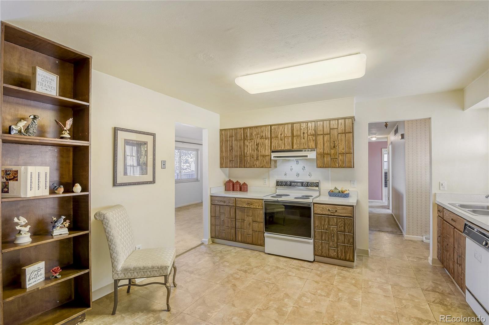 MLS Image #7 for 2448 s holland court,lakewood, Colorado