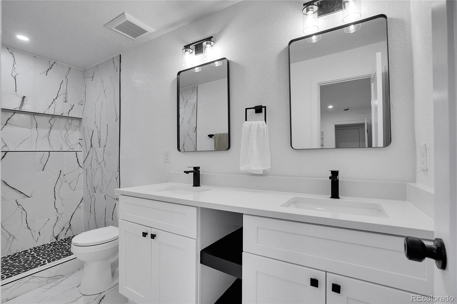 MLS Image #10 for 1540 w 52nd avenue,denver, Colorado