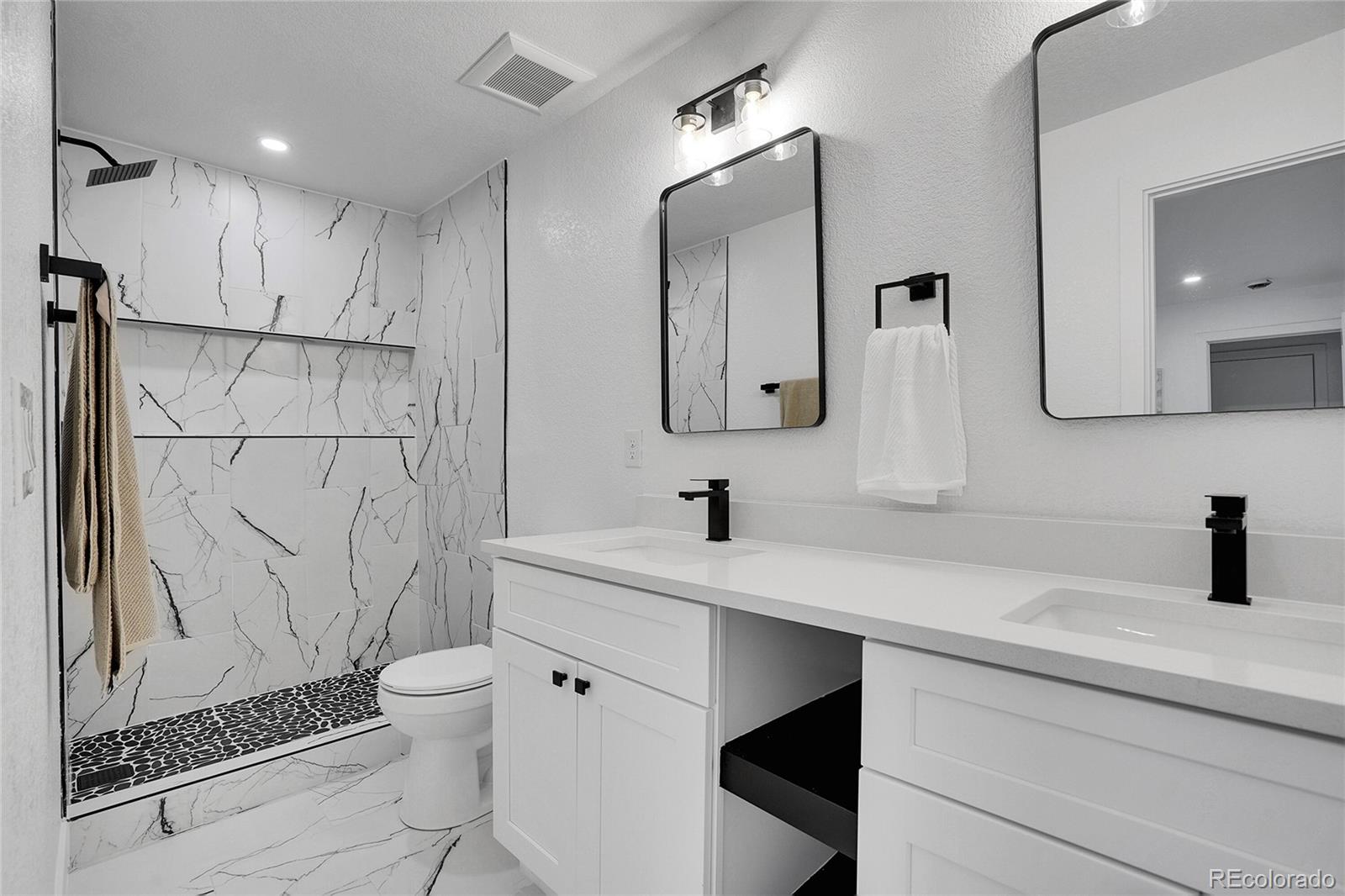 MLS Image #11 for 1540 w 52nd avenue,denver, Colorado