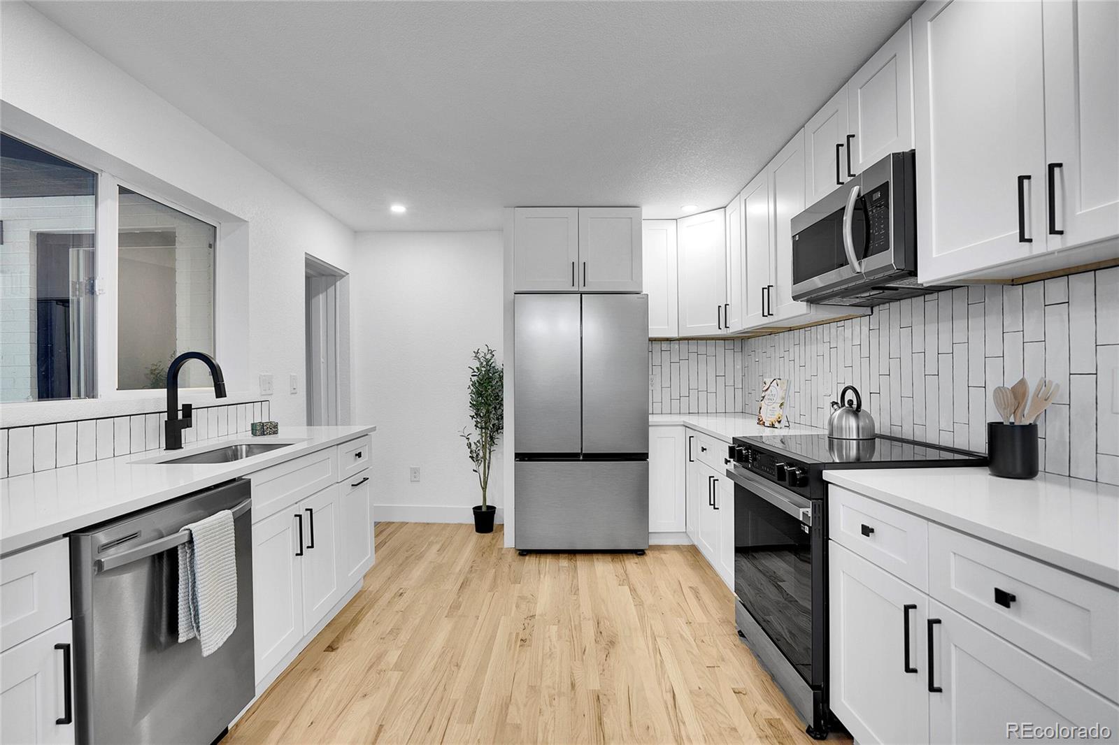 MLS Image #6 for 1540 w 52nd avenue,denver, Colorado