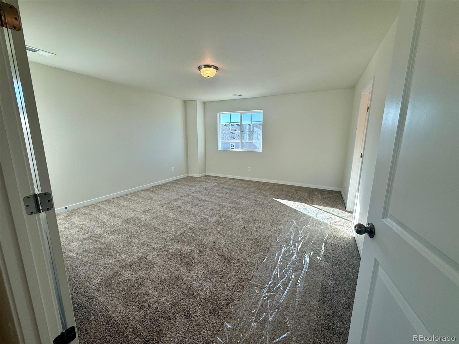 MLS Image #11 for 727 n clubview street,watkins, Colorado