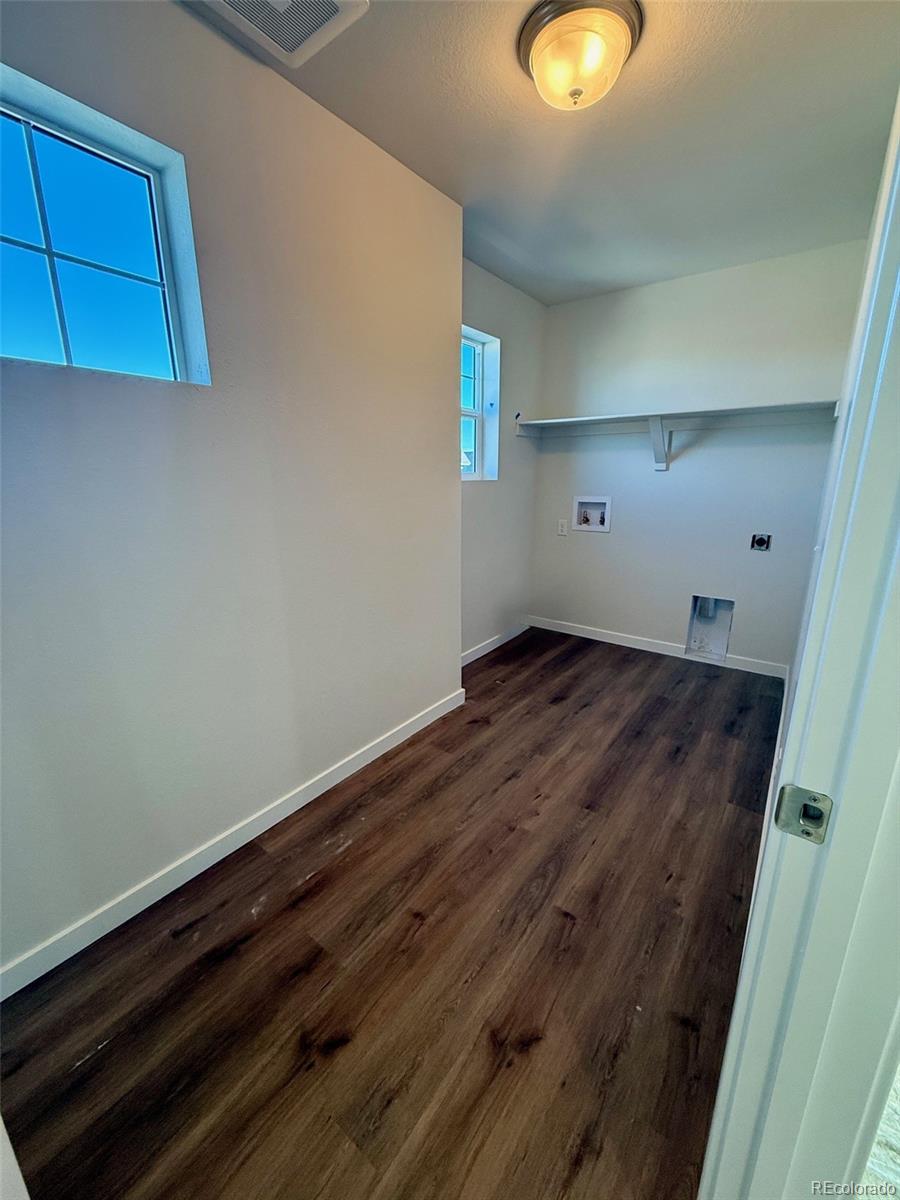 MLS Image #19 for 727 n clubview street,watkins, Colorado