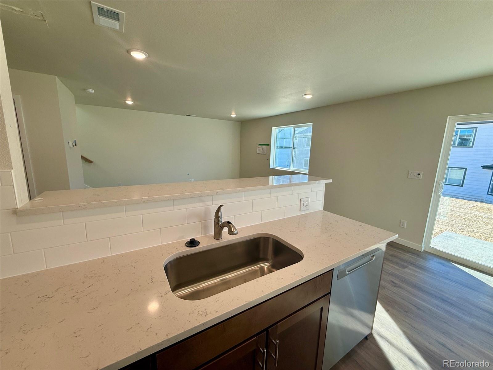 MLS Image #6 for 727 n clubview street,watkins, Colorado