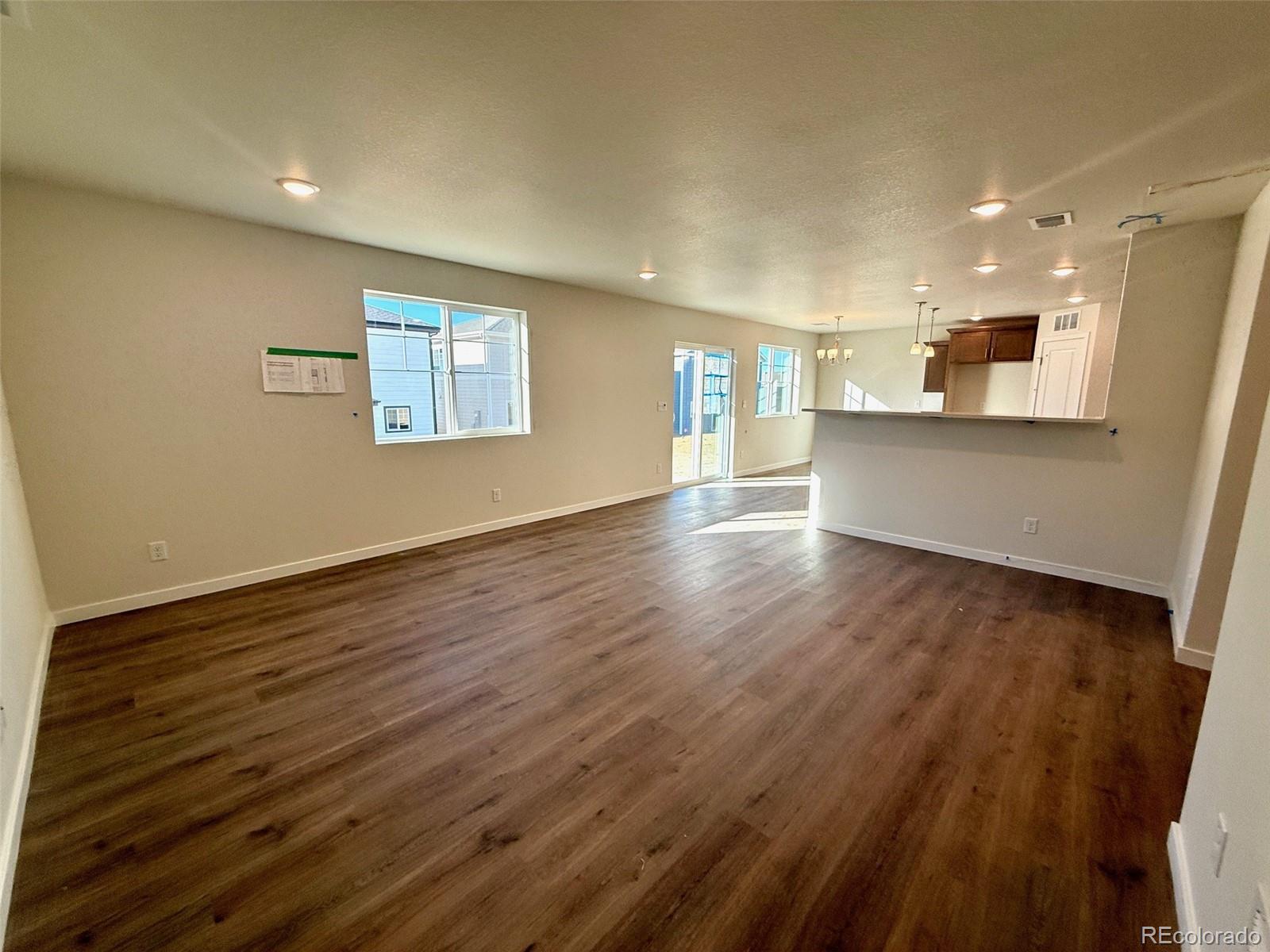 MLS Image #9 for 727 n clubview street,watkins, Colorado