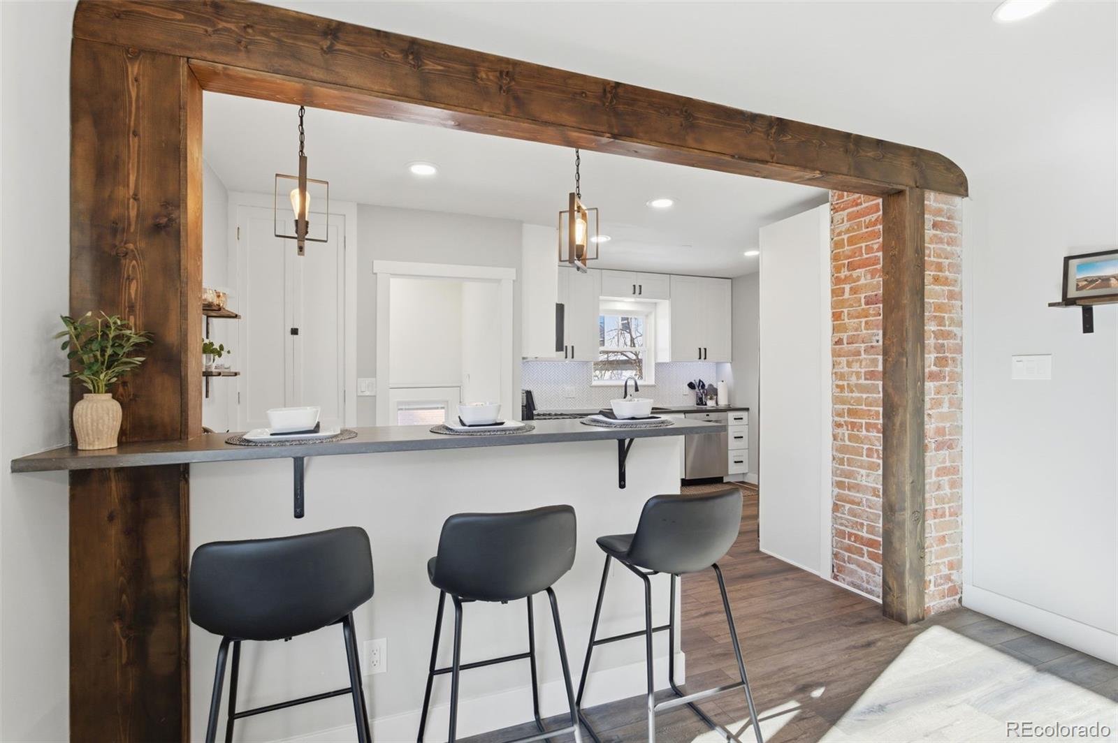 MLS Image #11 for 3939  wyandot street,denver, Colorado
