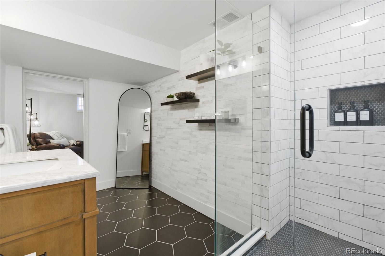 MLS Image #38 for 3939  wyandot street,denver, Colorado