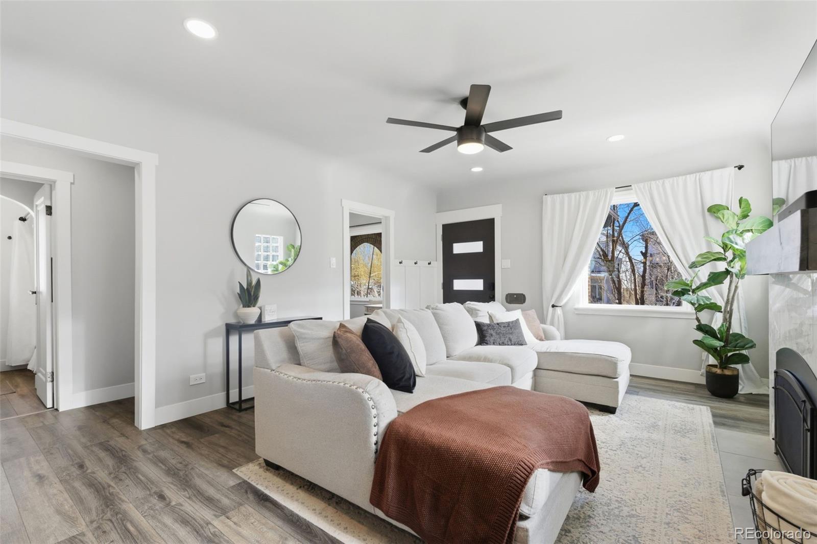 MLS Image #7 for 3939  wyandot street,denver, Colorado