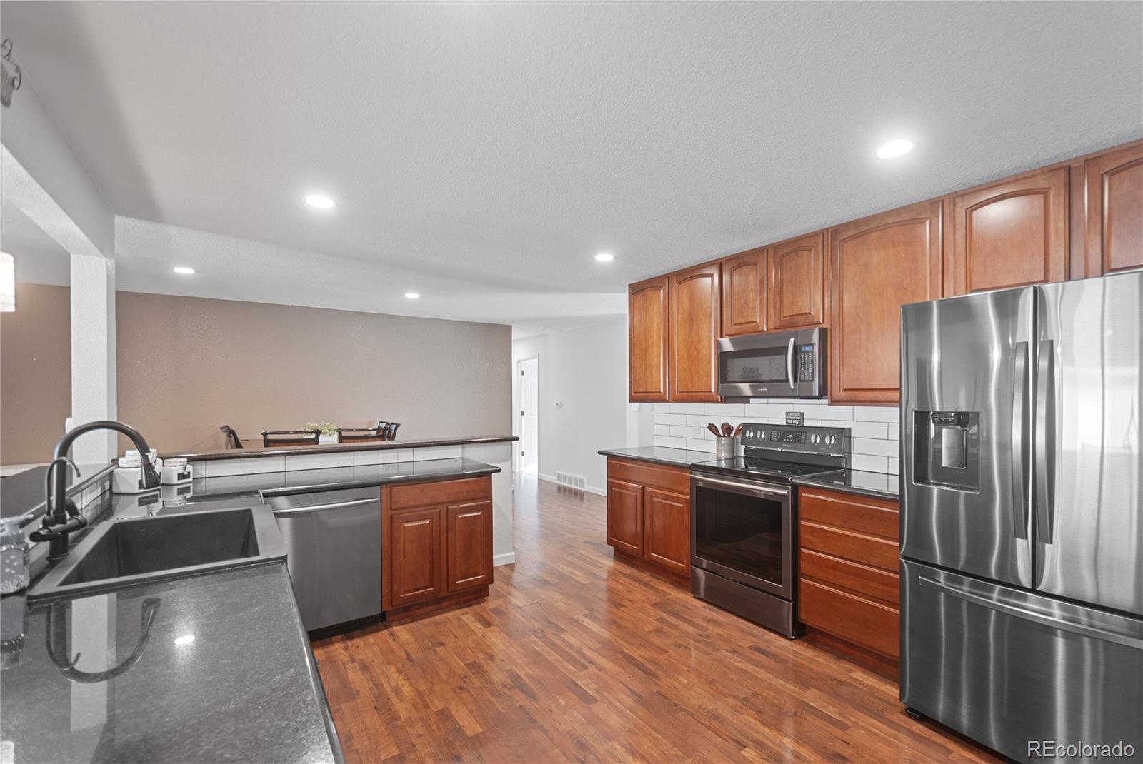 MLS Image #8 for 3647 w grand avenue,littleton, Colorado