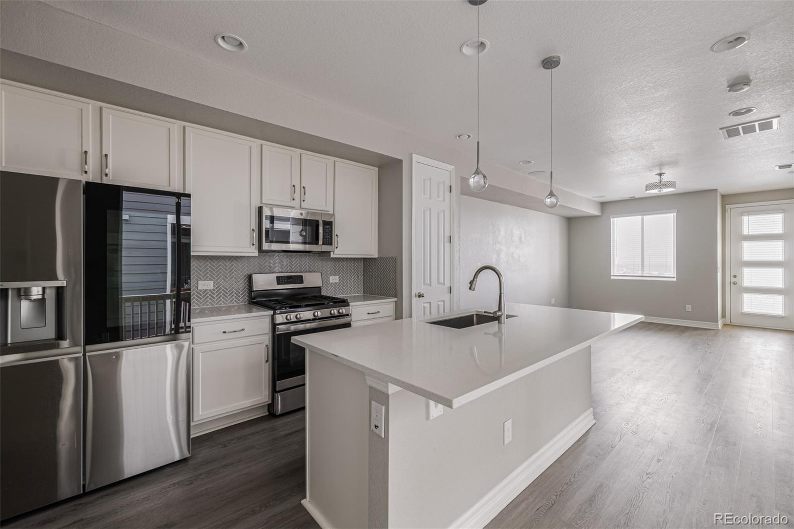 MLS Image #6 for 9612  reunion parkway,commerce city, Colorado