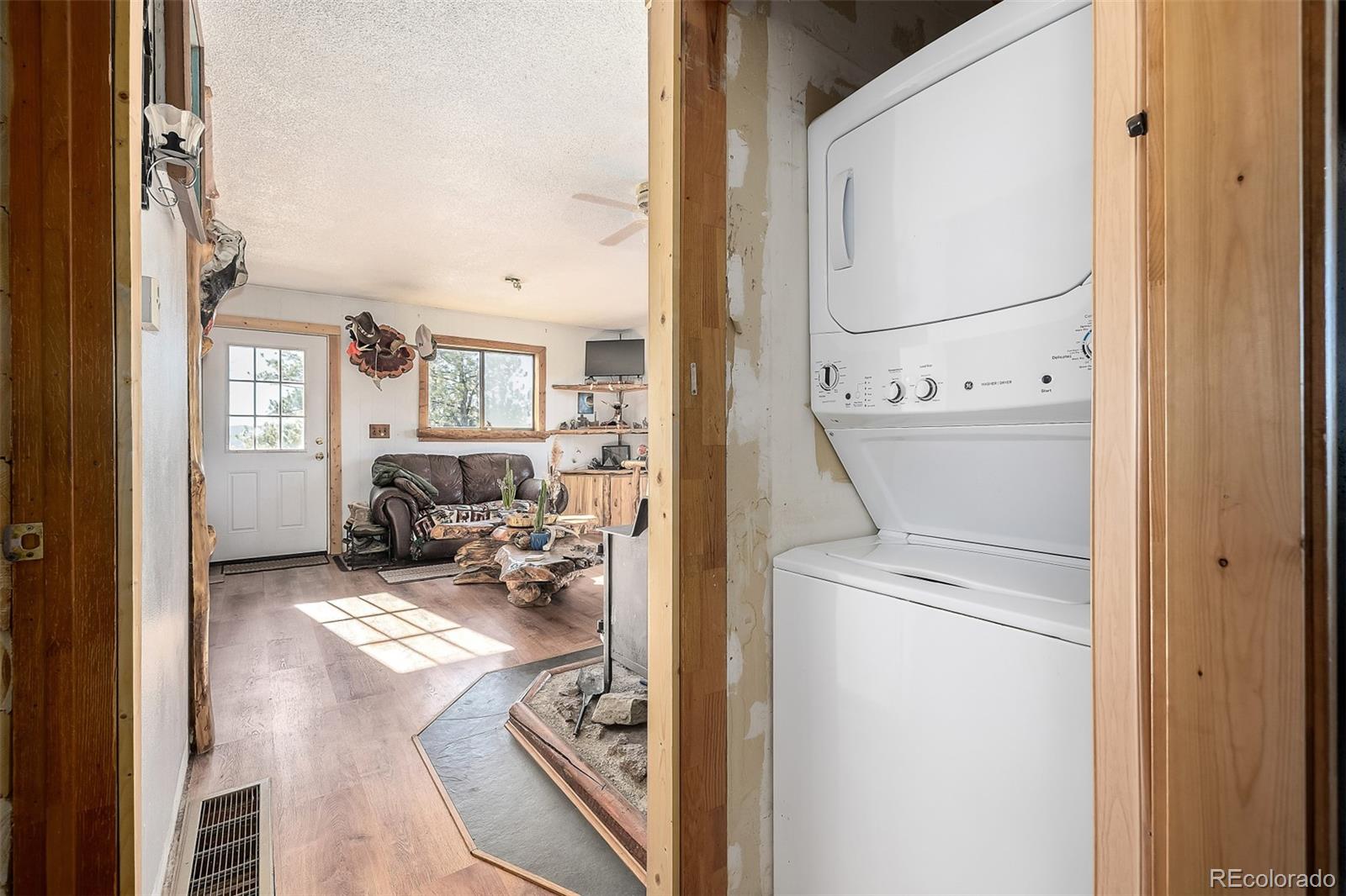 MLS Image #15 for 201  lake drive,florissant, Colorado