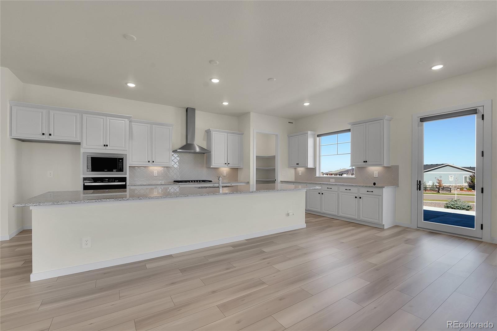 MLS Image #11 for 8538 s quatar street,aurora, Colorado