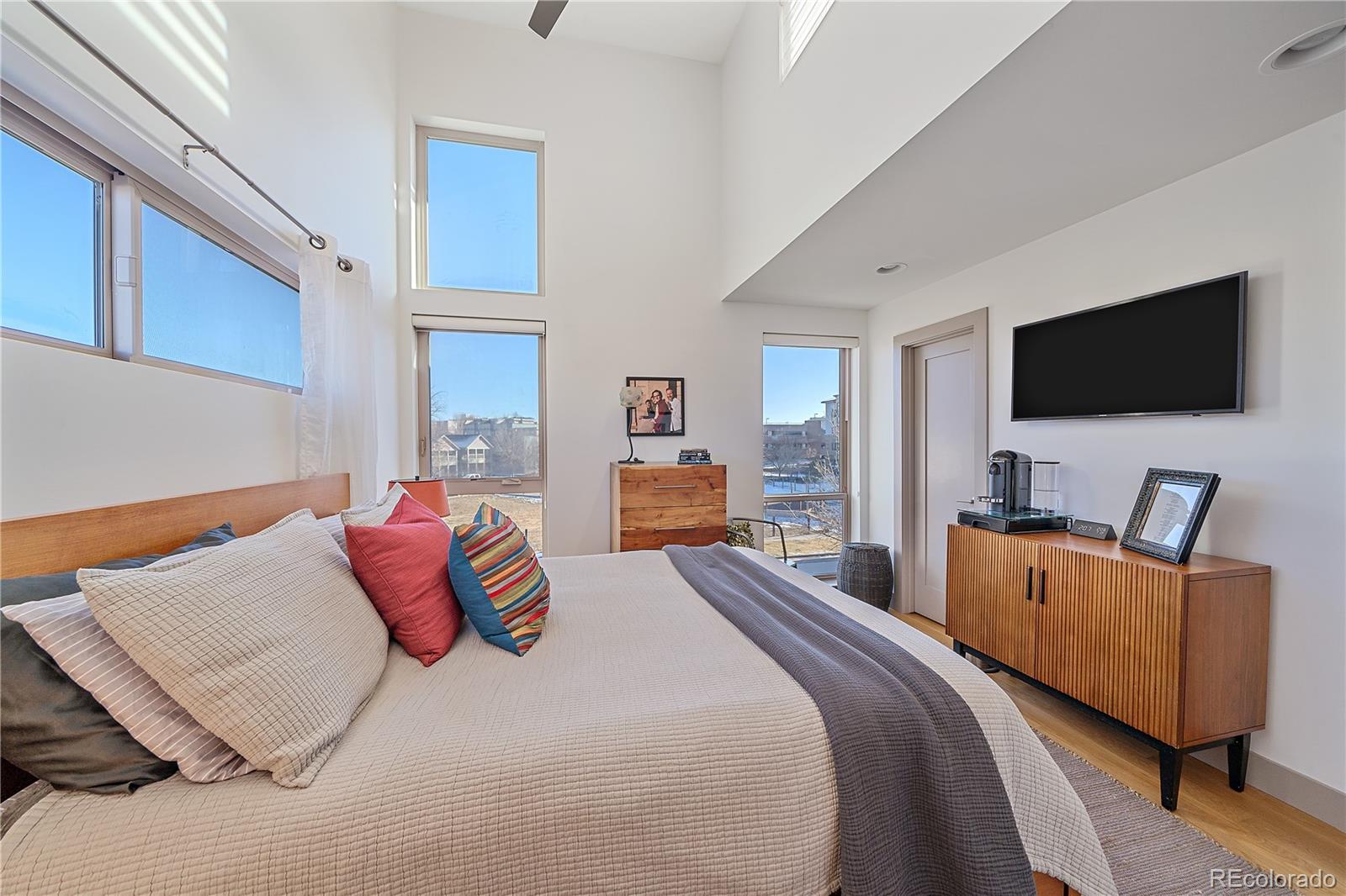 MLS Image #10 for 2413  court place,denver, Colorado