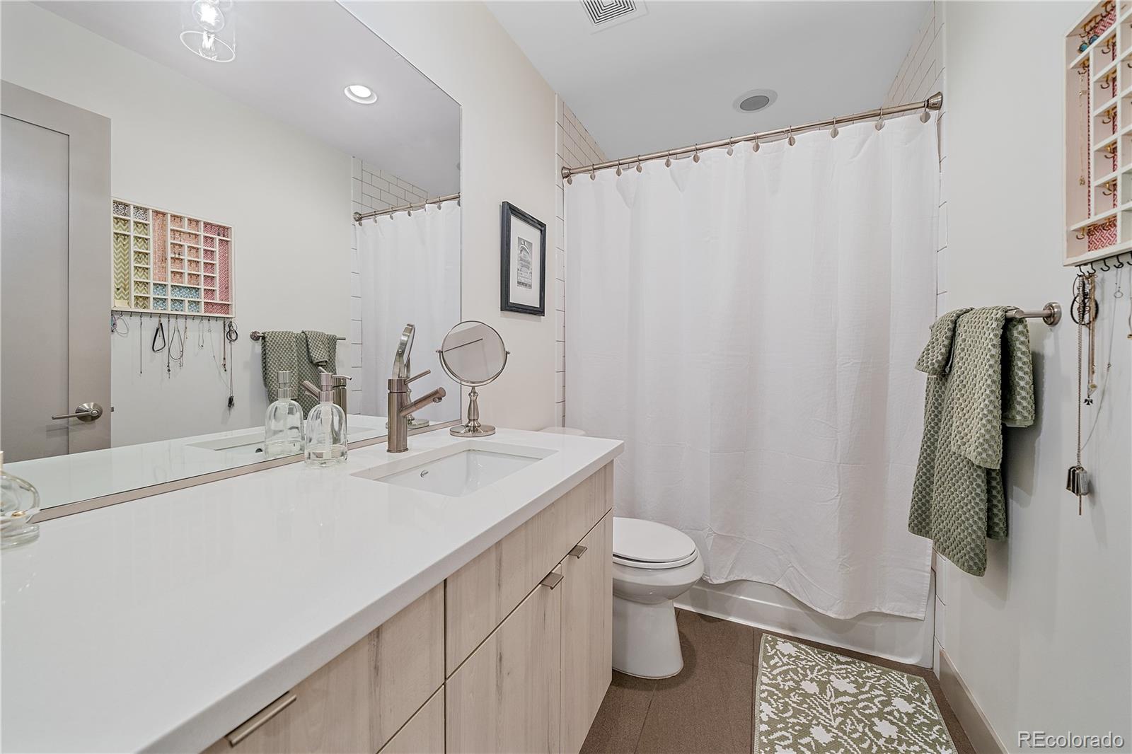 MLS Image #15 for 2413  court place,denver, Colorado