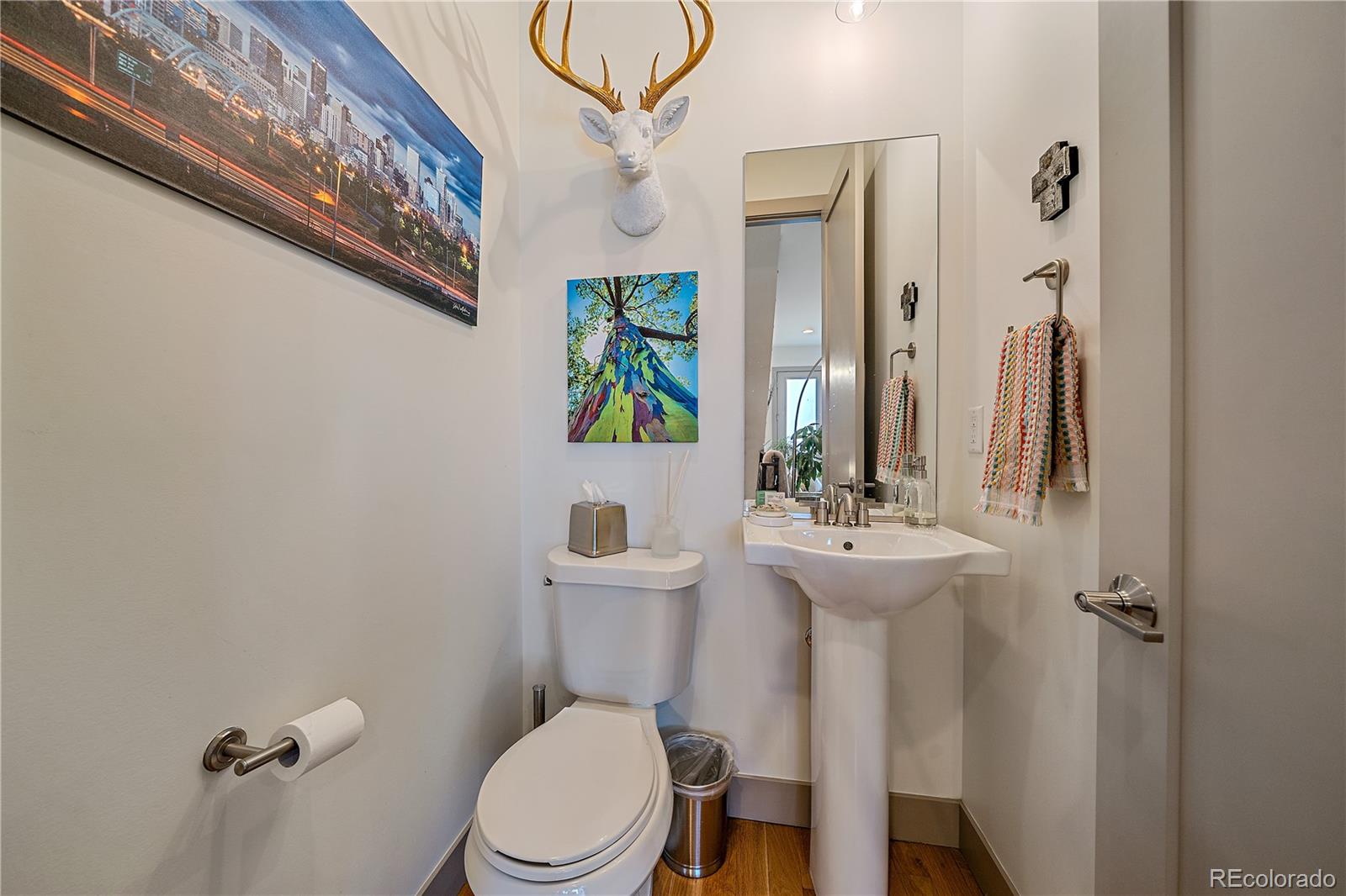 MLS Image #17 for 2413  court place,denver, Colorado