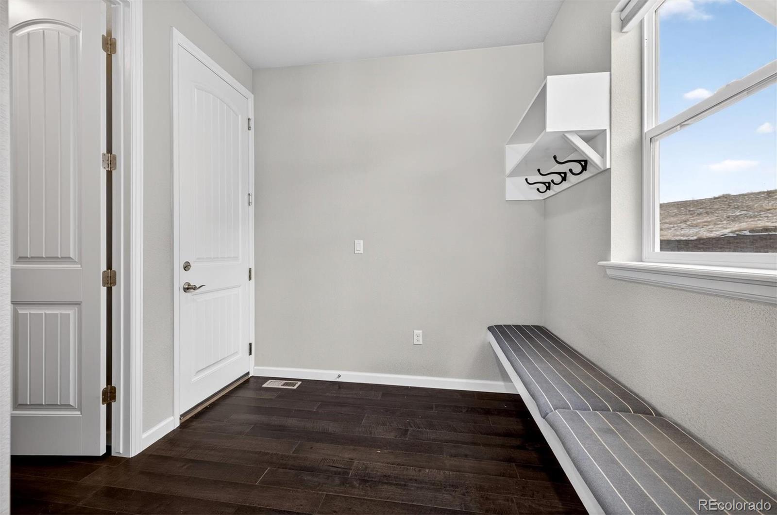 MLS Image #12 for 18203 w 92nd lane,arvada, Colorado